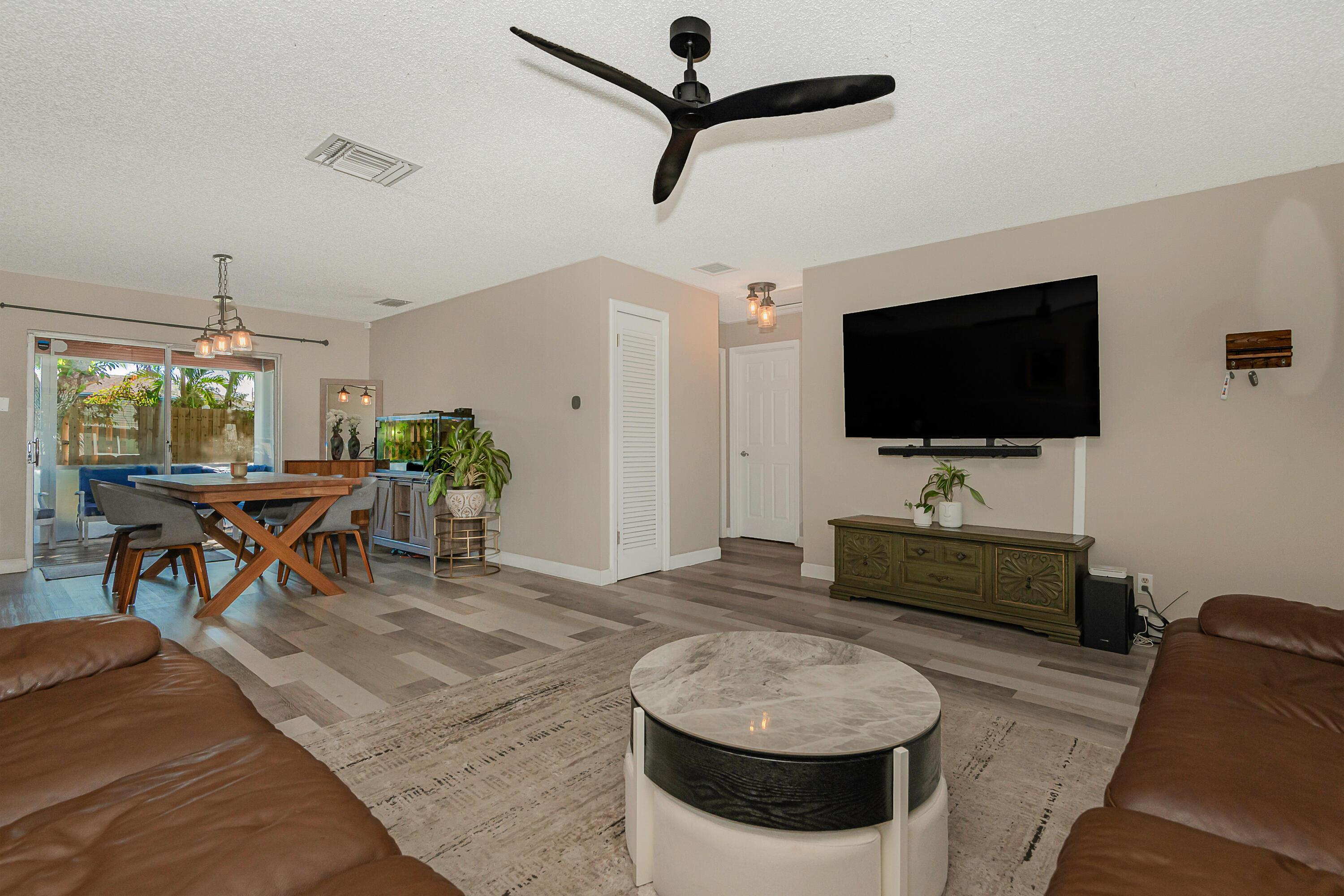 19442 COLORADO Circle, Boca Raton, FL 33434, Boca Raton - Photo 2