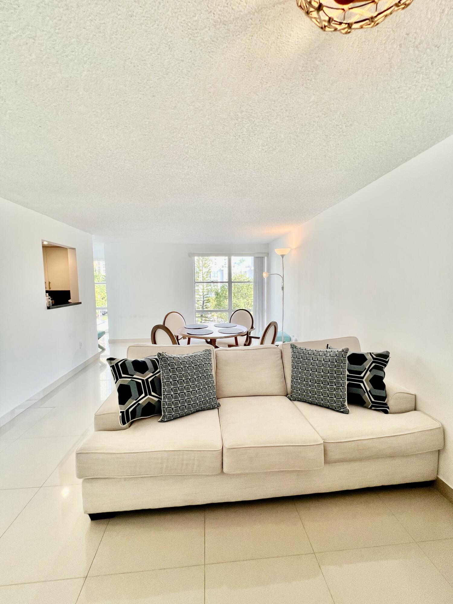 17570 ATLANTIC Boulevard 416, Sunny Isles Beach, FL 33160, Sunny Isles Beach