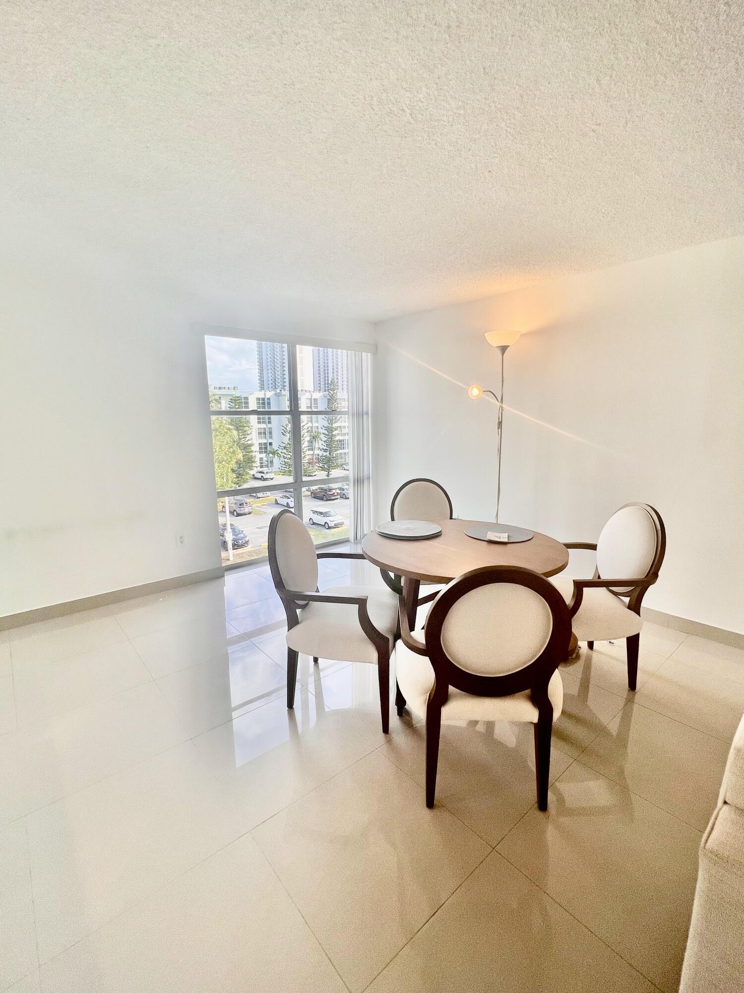 17570 ATLANTIC Boulevard 416, Sunny Isles Beach, FL 33160, Sunny Isles Beach - Photo 2