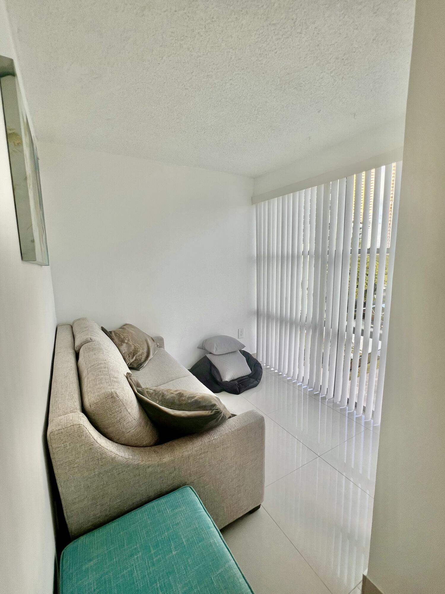 17570 ATLANTIC Boulevard 416, Sunny Isles Beach, FL 33160, Sunny Isles Beach - Photo 3