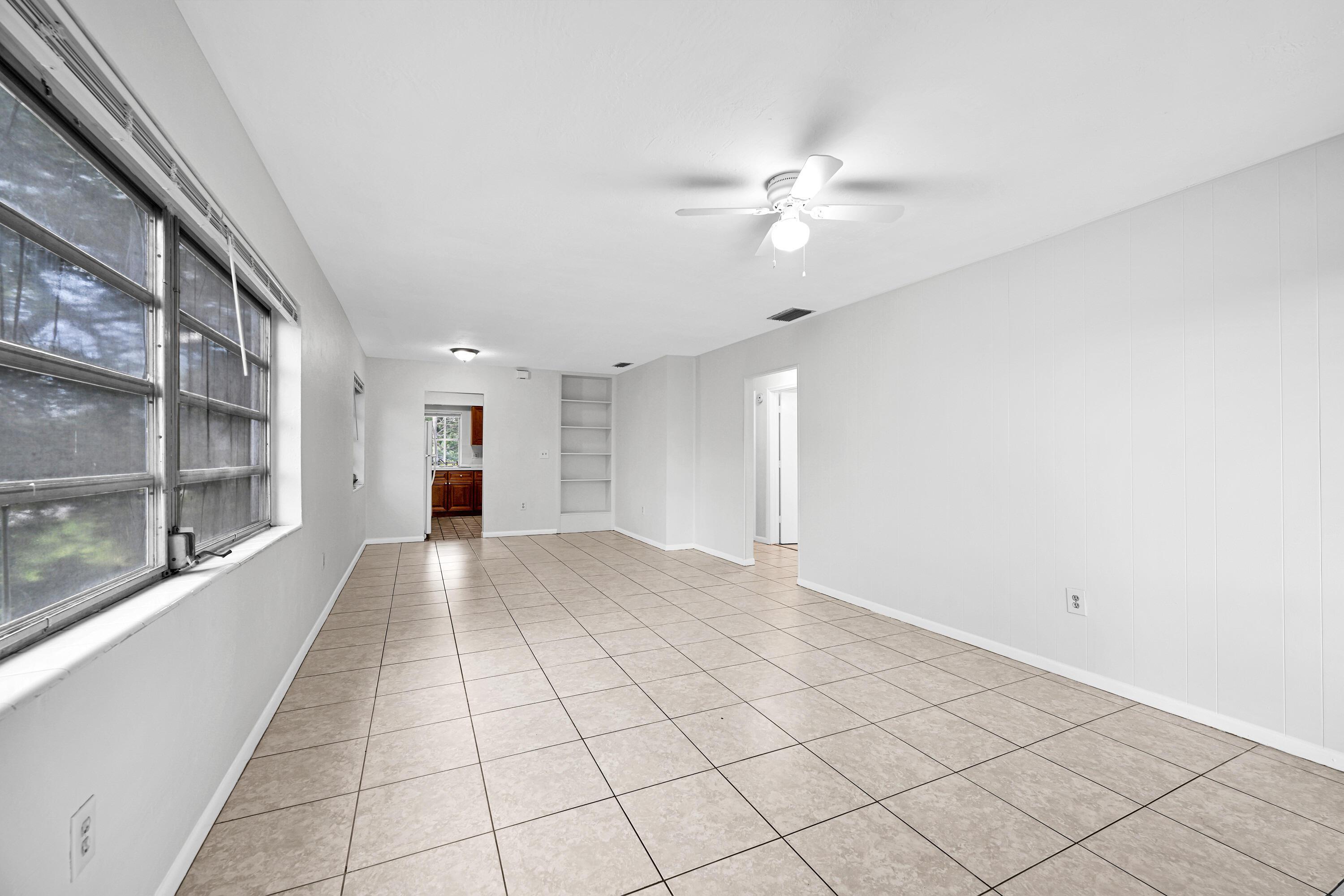 199 SW 15th Street 3, Boca Raton, FL 33432, Boca Raton - Photo 2