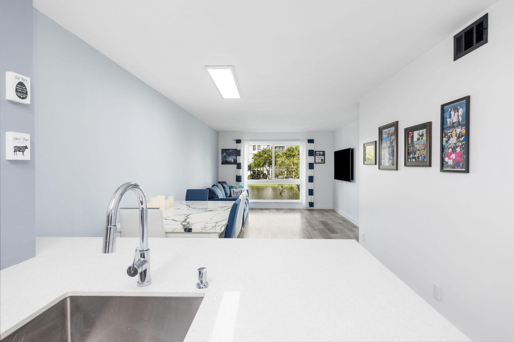 2106 S Cypress Bend Drive 207, Pompano Beach, FL 33069, Pompano Beach - Photo 3