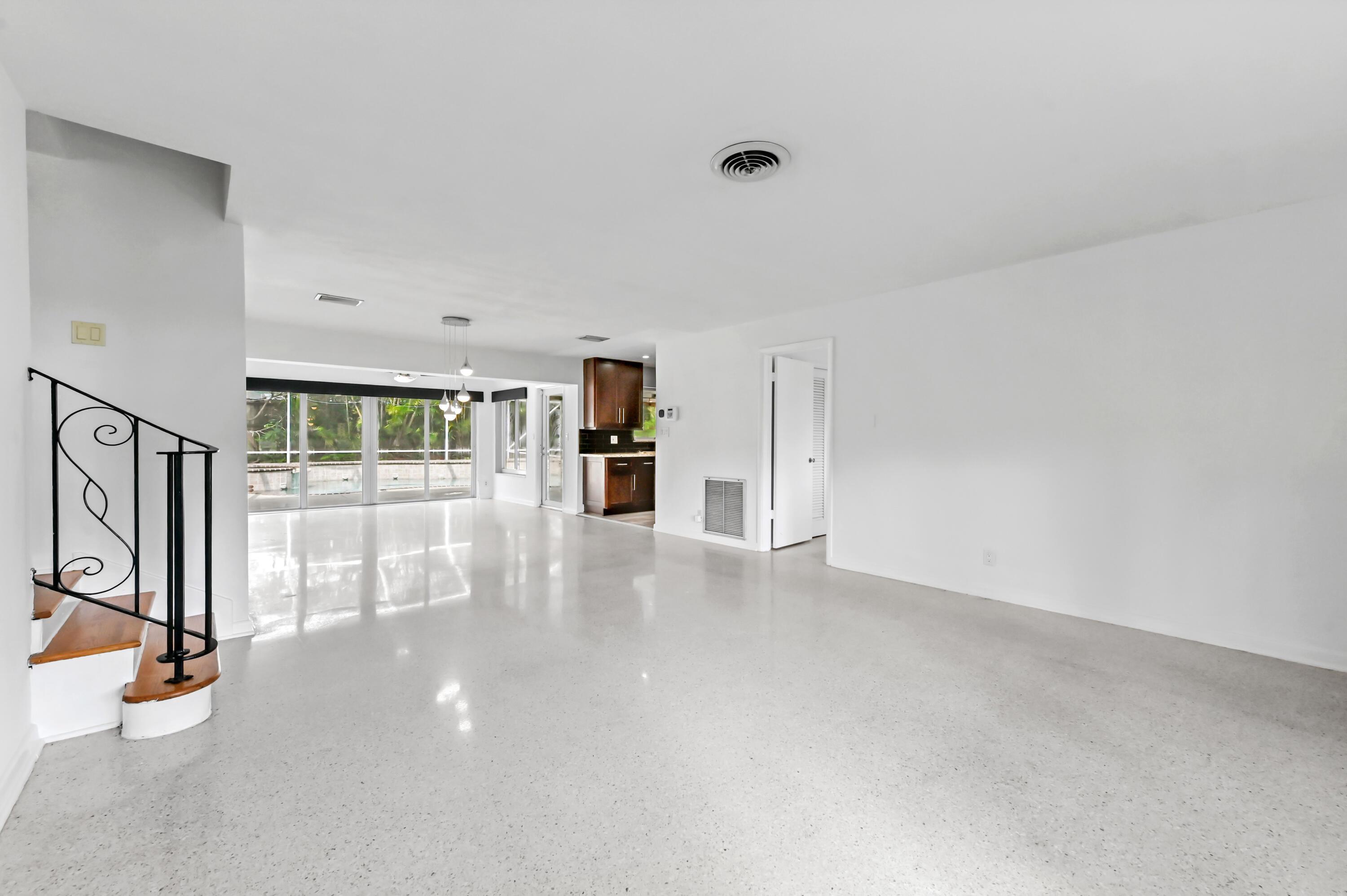 999 NW 3rd Avenue, Boca Raton, FL 33432, Boca Raton - Photo 5