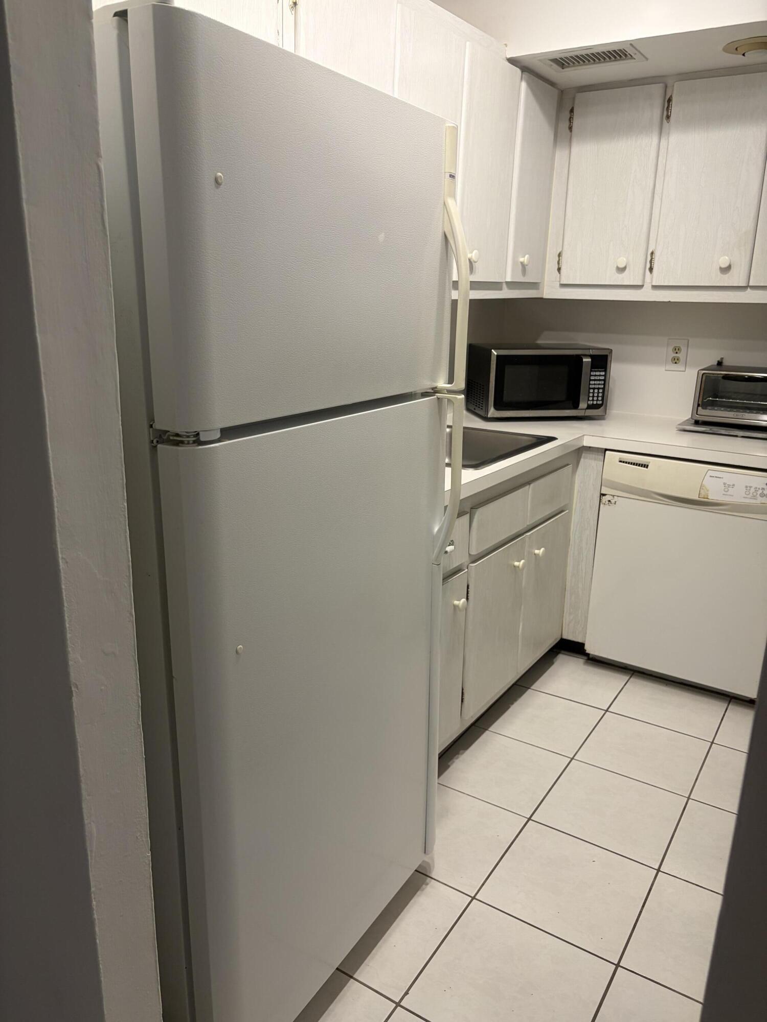 2400 NE 33rd Avenue 202, Fort Lauderdale, FL 33305, Fort Lauderdale