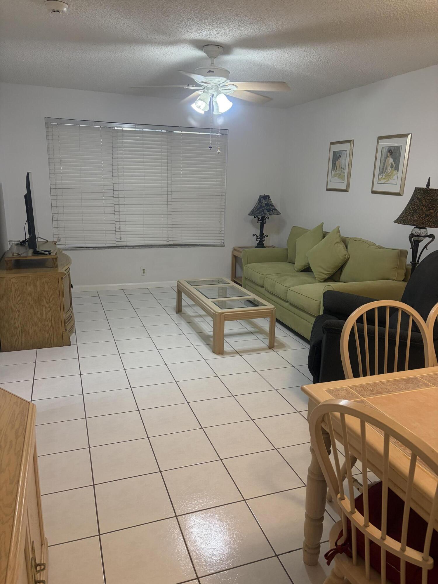 2400 NE 33rd Avenue 202, Fort Lauderdale, FL 33305, Fort Lauderdale - Photo 4