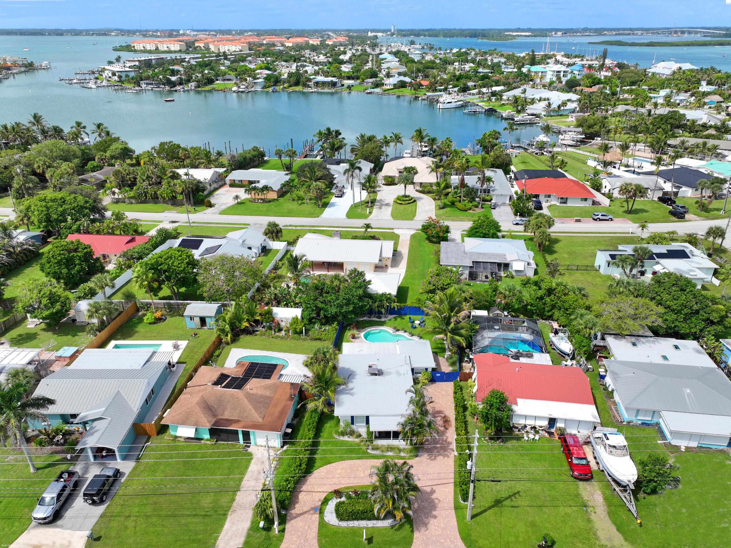 307 GRANADA Street, Fort Pierce, FL 34949, Fort Pierce - Photo 3