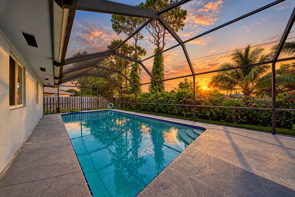 2531 Sun Up Lane, Lake Worth, FL 33462, Lake Worth - Photo 2