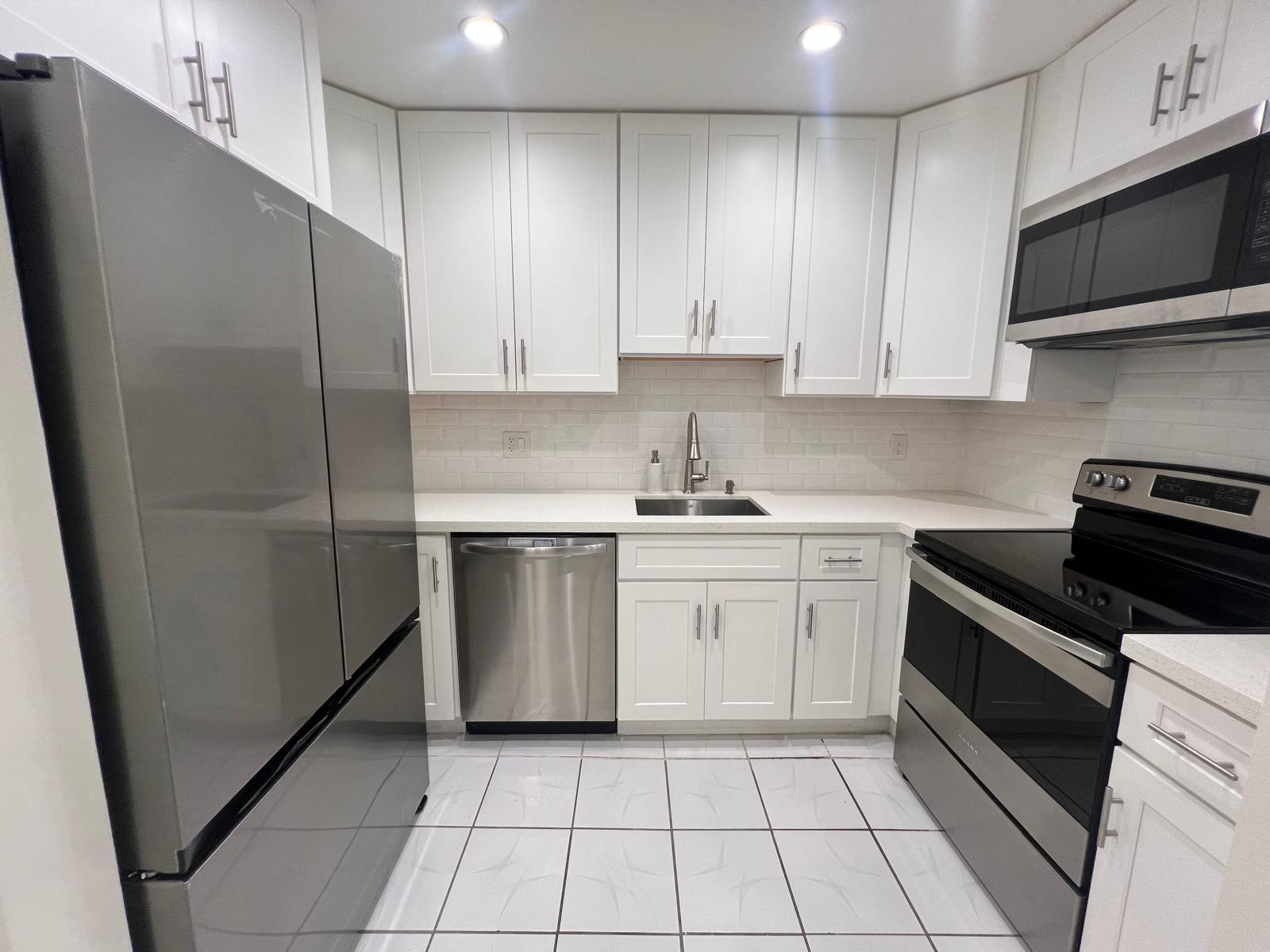 3294 NW 104TH Avenue 3294, Coral Springs, FL 33065, Coral Springs - Photo 4