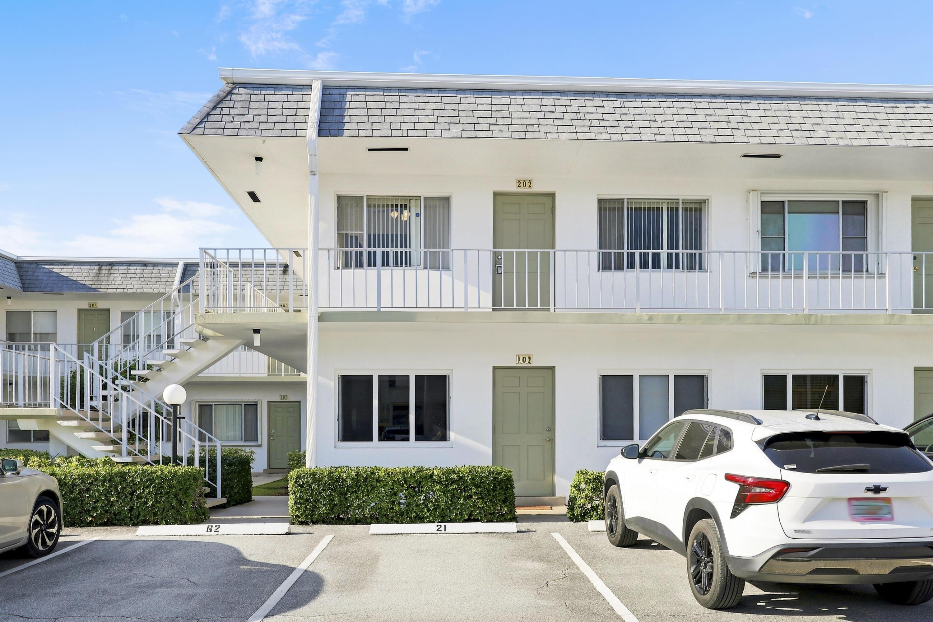 2920 Cynthia Lane 202, Lake Worth Beach, FL 33461, Lake Worth Beach