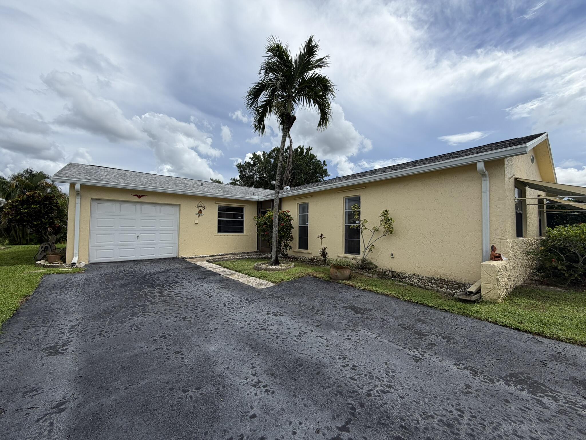 7240 Pineforest Circle, Lake Worth, FL 33467, Lake Worth - Photo 2