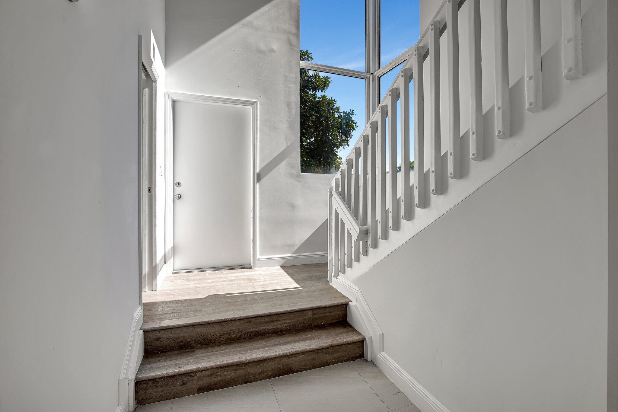 1108 S 20TH Avenue 1108, Hollywood, FL 33020, Hollywood - Photo 3
