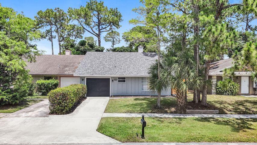 13699 Lavender Lane, Wellington, FL 33414, Wellington - Photo 2