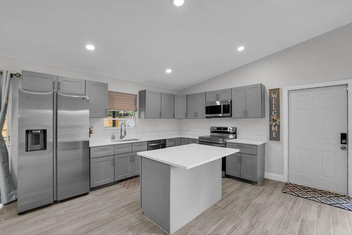 13699 Lavender Lane, Wellington, FL 33414, Wellington - Photo 3