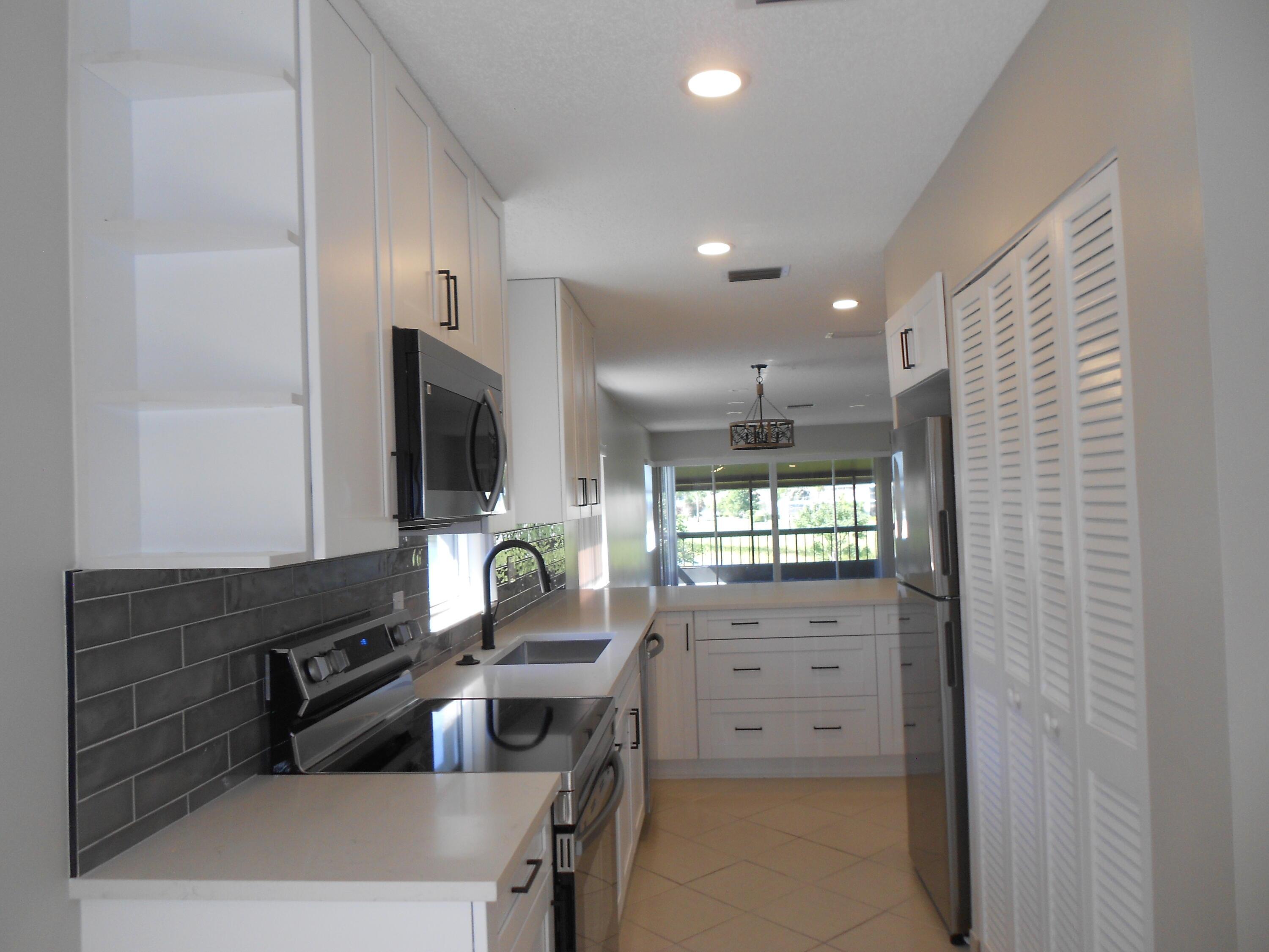 13809 Royal Palm Court B, Delray Beach, FL 33484, Delray Beach - Photo 3