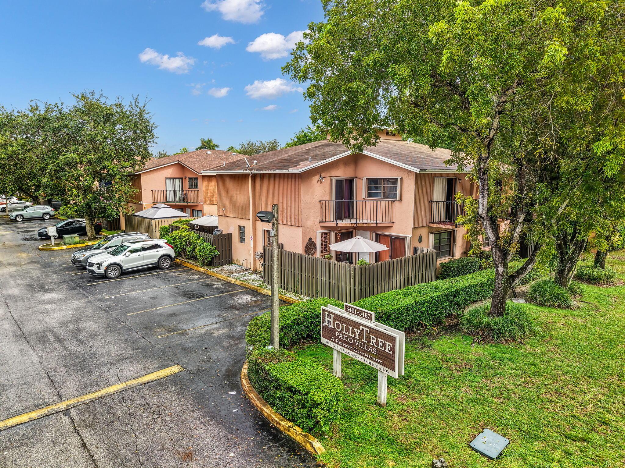 3477 SW 52ND Avenue 3477, Hollywood, FL 33023, Hollywood - Photo 2