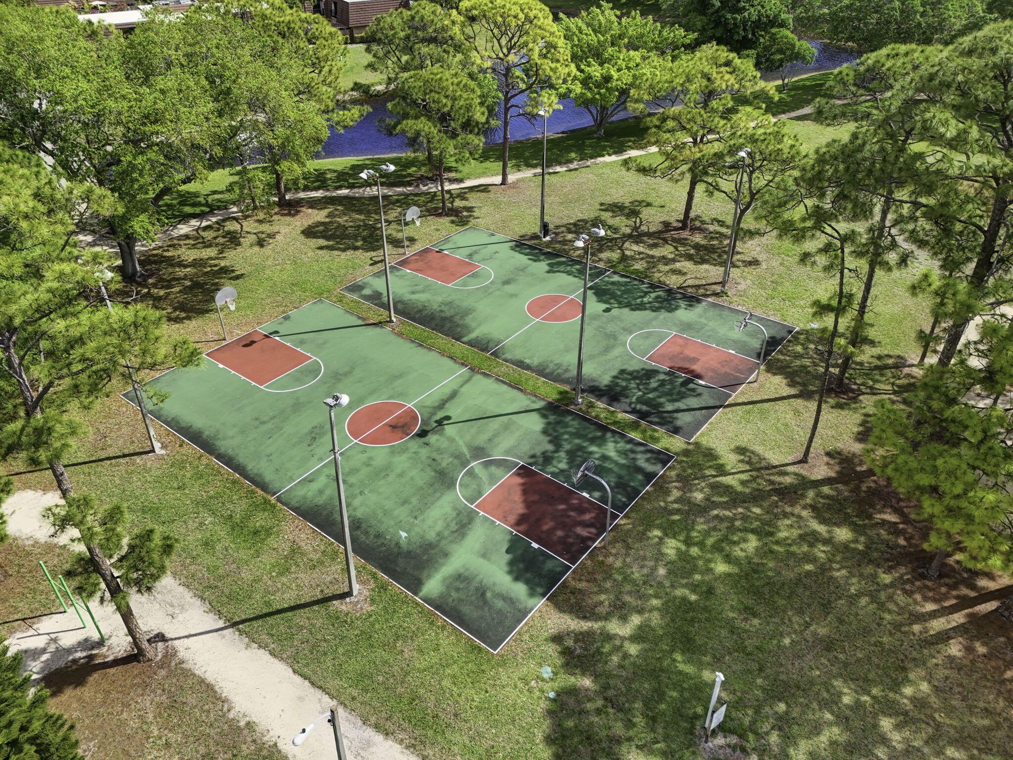 2003 20TH Lane, Palm Beach Gardens, FL 33418, Palm Beach Gardens - Photo 3