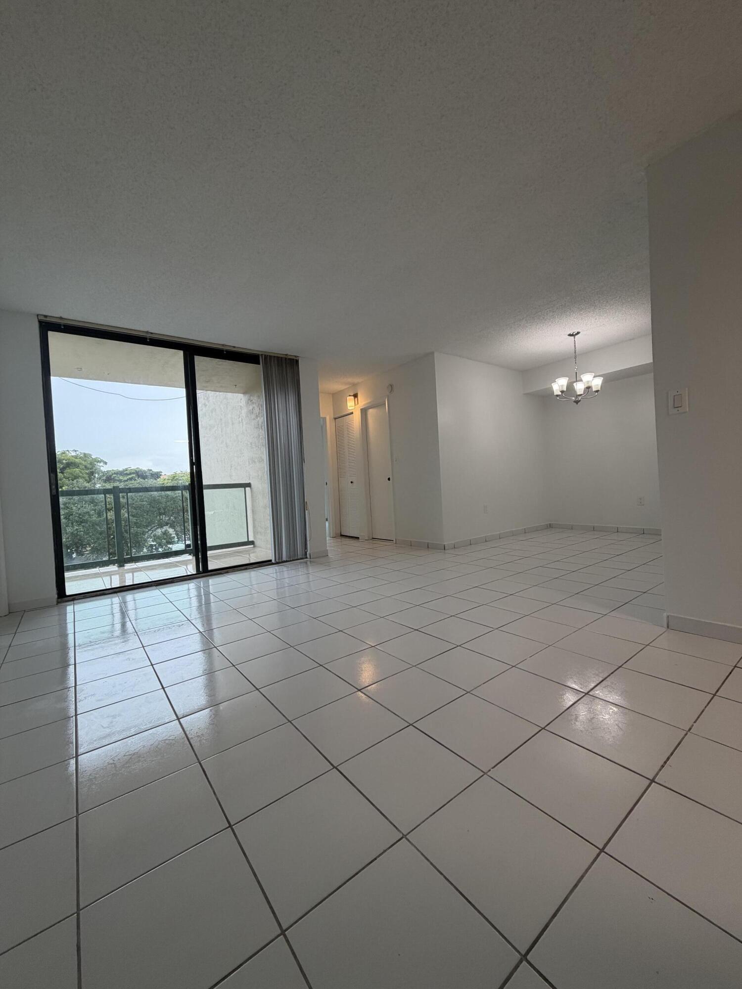 2055 SW 122ND Avenue 328, Miami, FL 33175, Miami