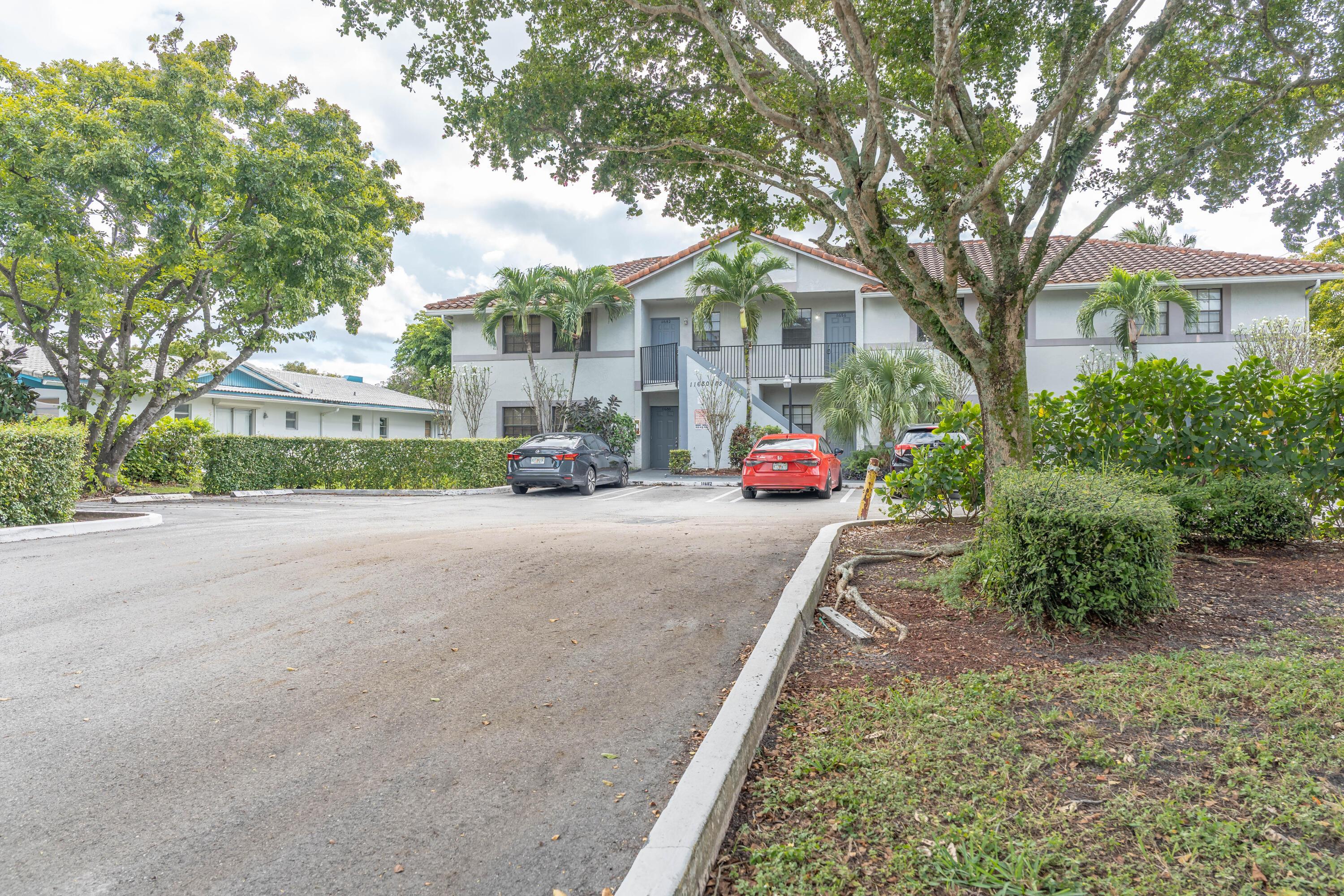11684 NW 39th Street, Coral Springs, FL 33065, Coral Springs - Photo 2