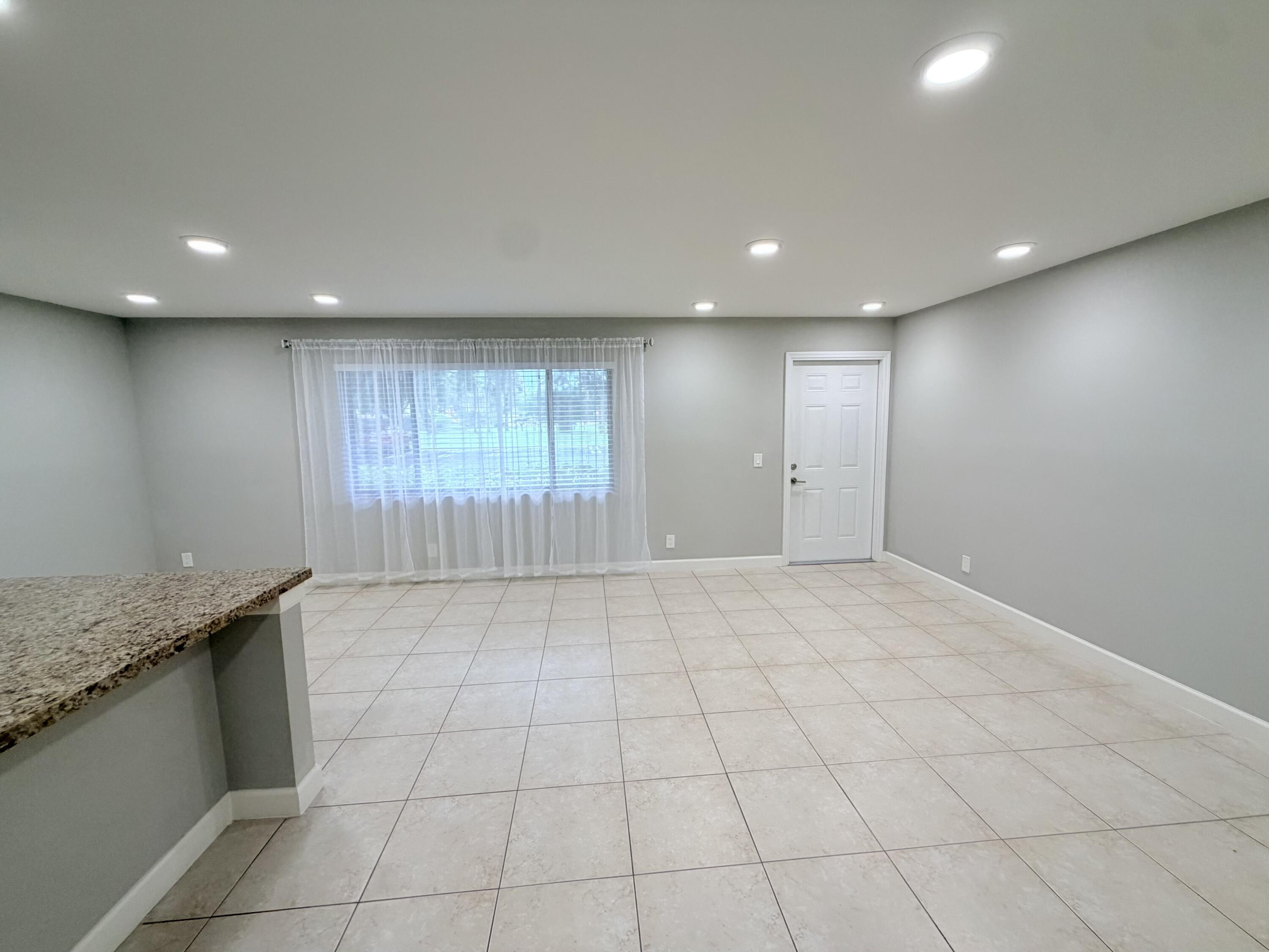 907 MEADOWS Circle, Boynton Beach, FL 33436, Boynton Beach - Photo 5