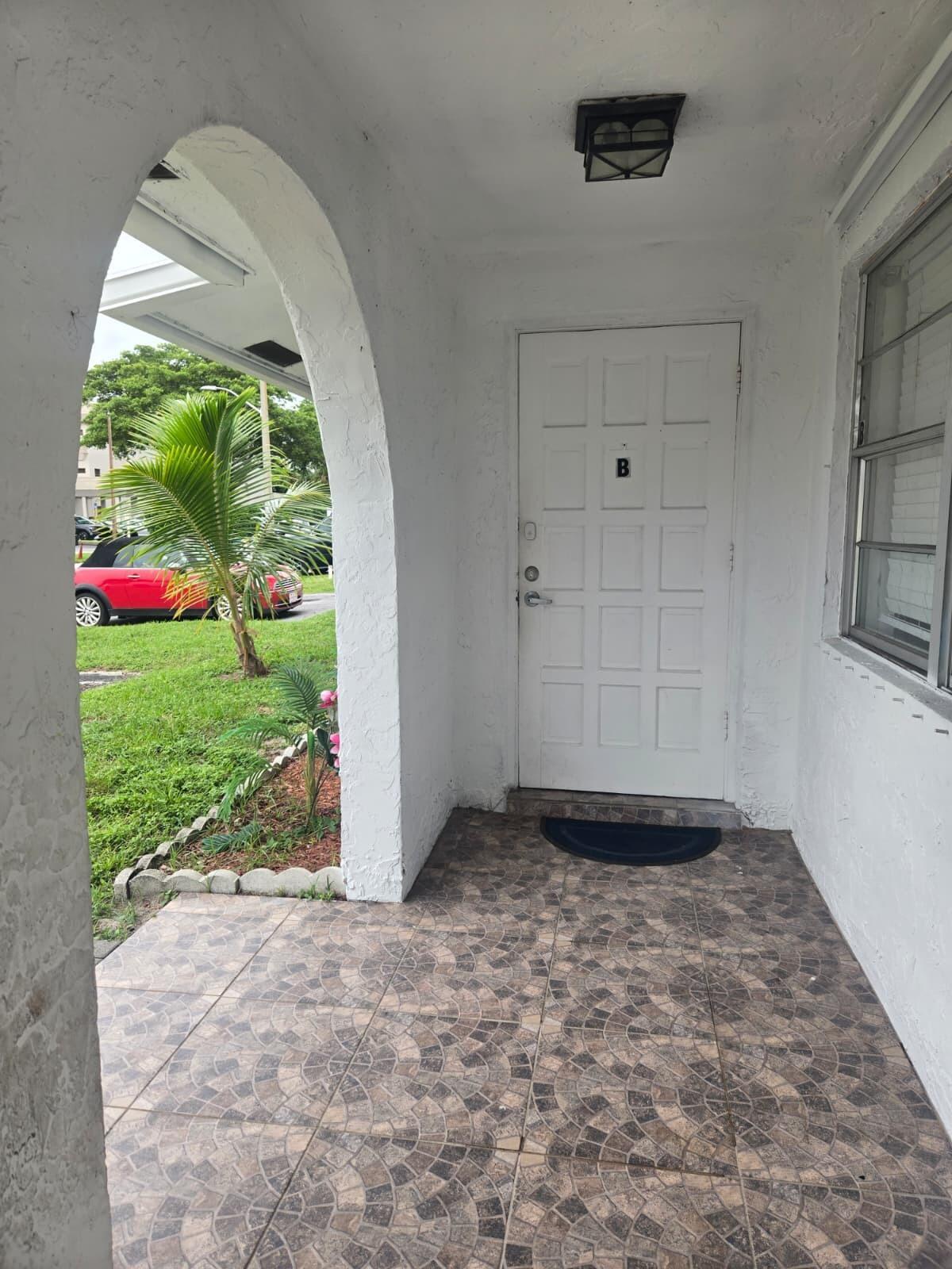 2521 SW 58th Manor B, Fort Lauderdale, FL 33312, Fort Lauderdale - Photo 2
