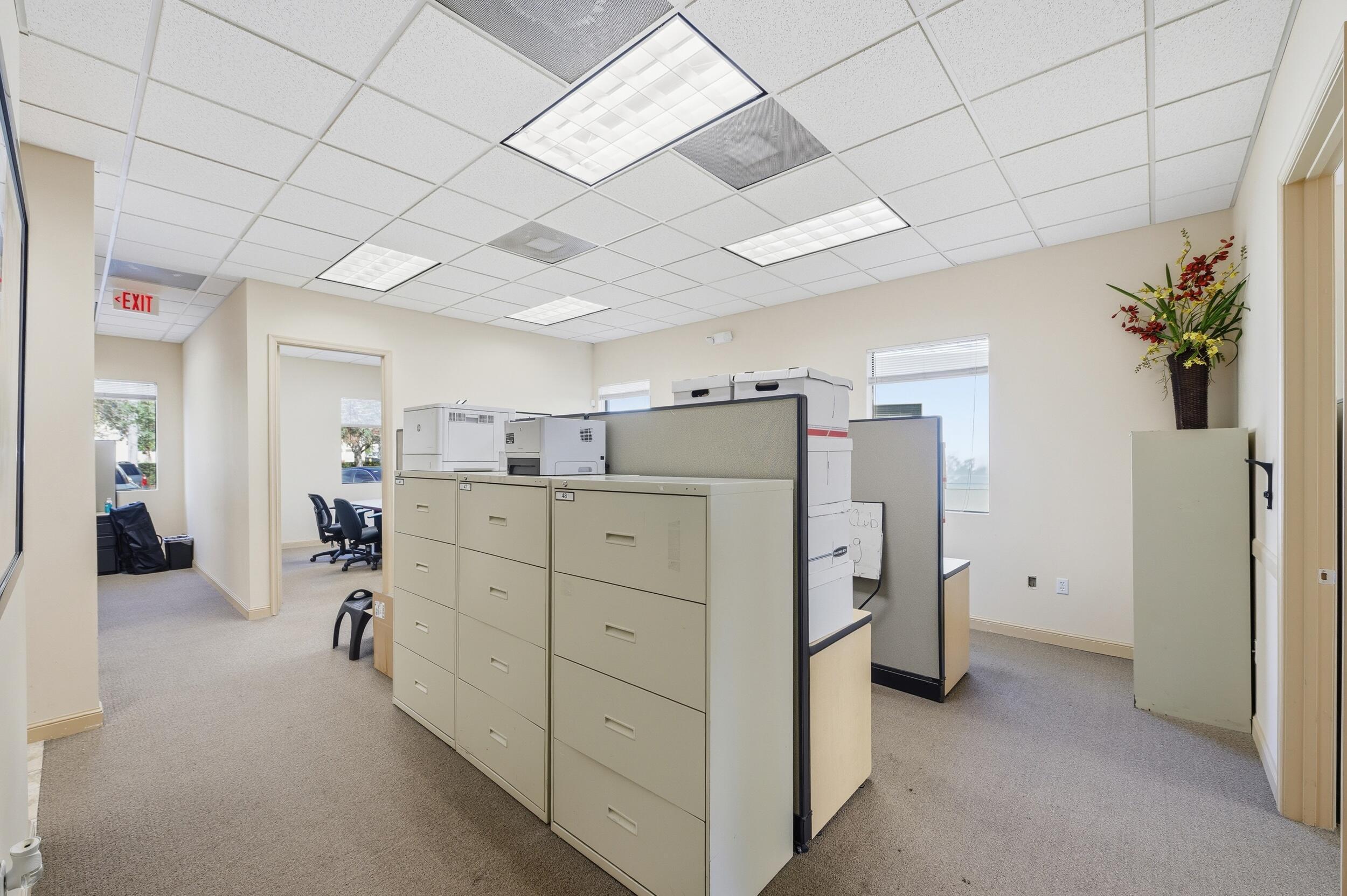 11784 W SAMPLE Road 103G, Coral Springs, FL 33065, Coral Springs - Photo 4