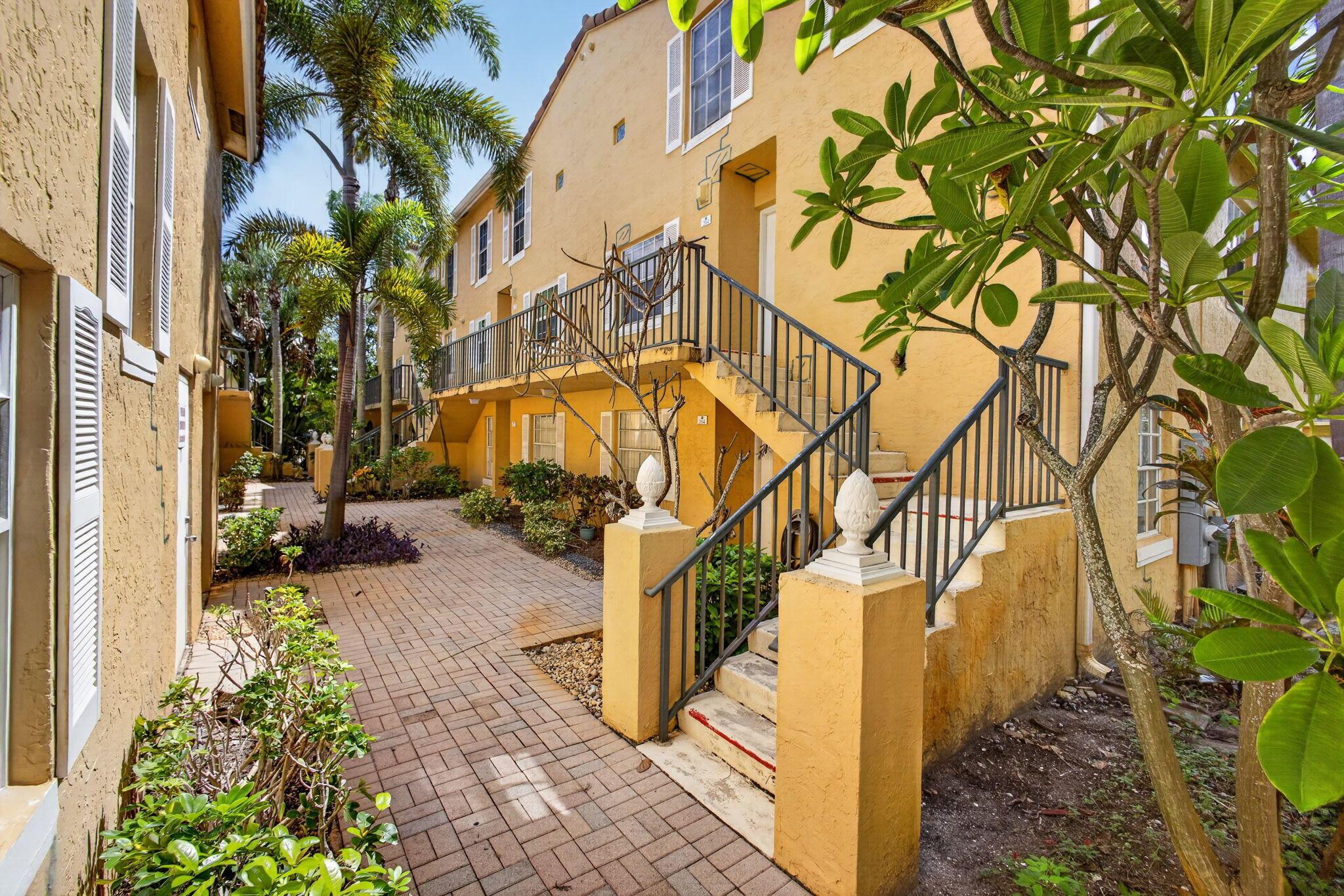 1120 Lake Shore Drive Unit 204, Lake Park, FL 33403, Lake Park - Photo 2