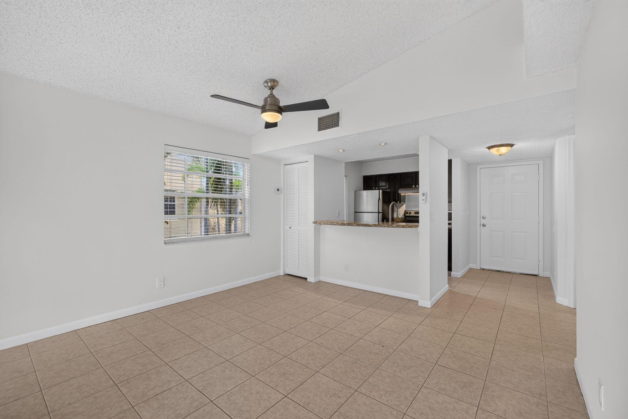 1120 Lake Shore Drive Unit 204, Lake Park, FL 33403, Lake Park - Photo 4