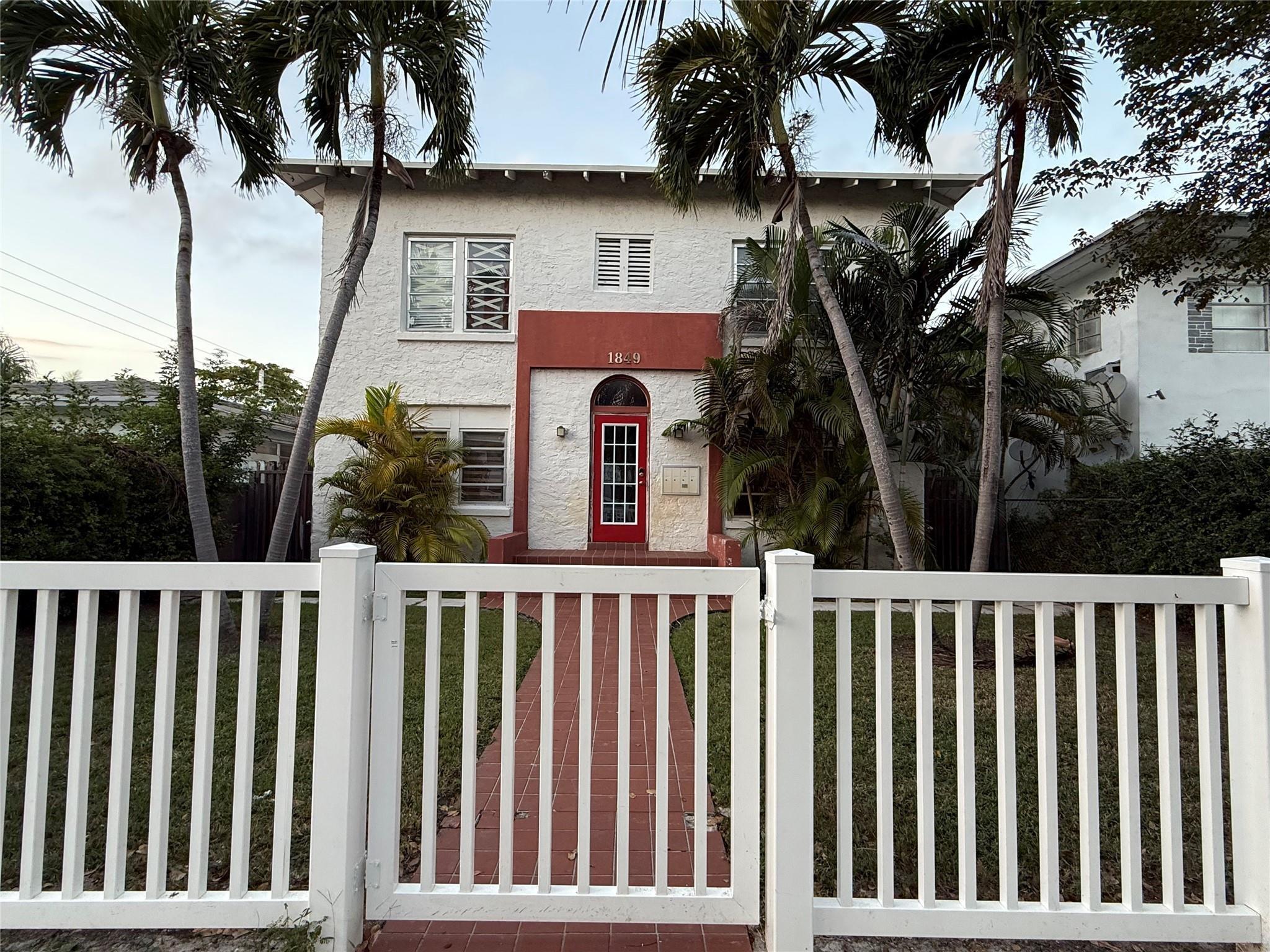 1849 Dewey Street 3, Hollywood, FL 33020, Hollywood - Photo 3