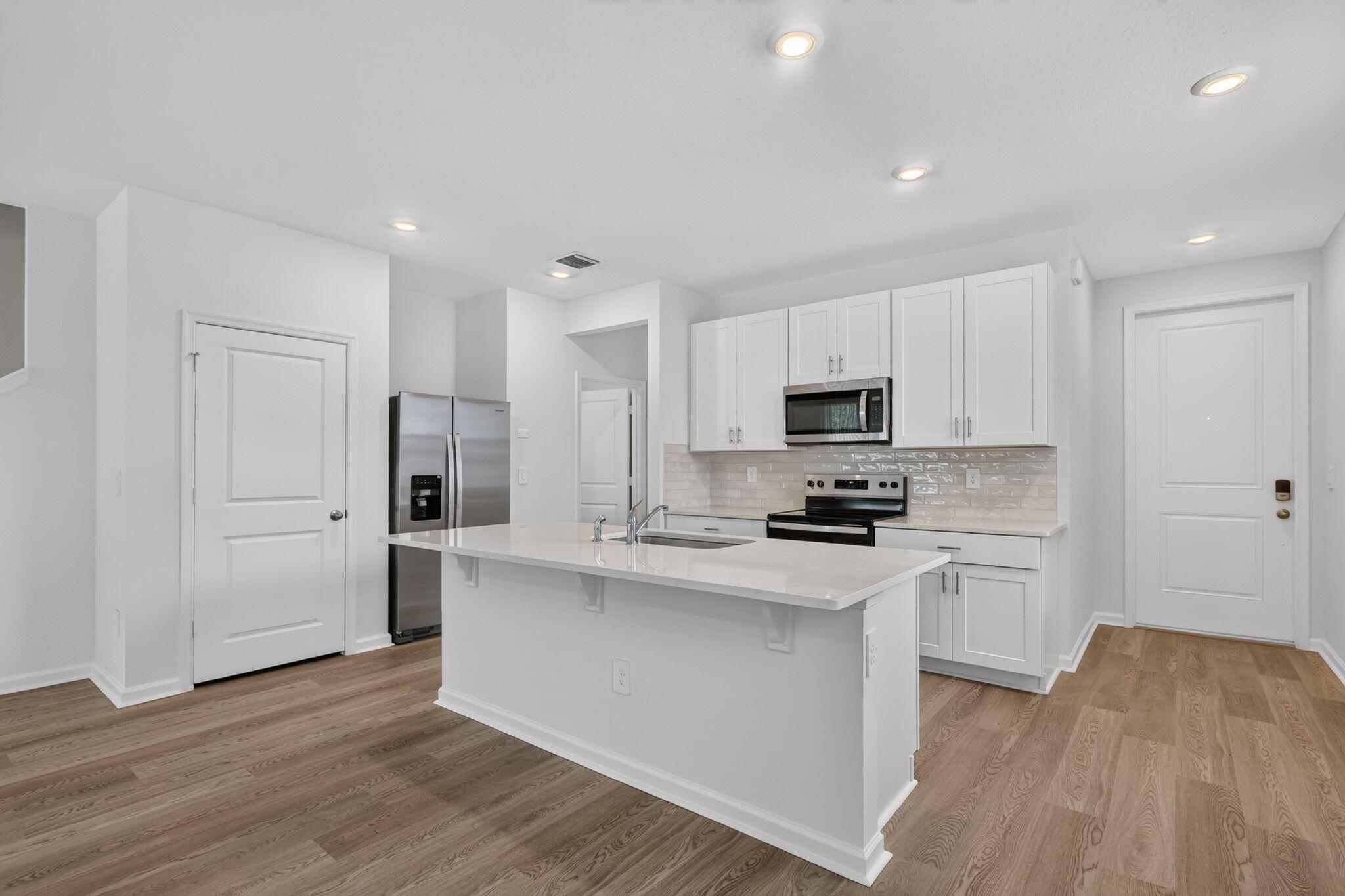 662 Salisbury Circle, Fort Pierce, FL 34982, Fort Pierce - Photo 3