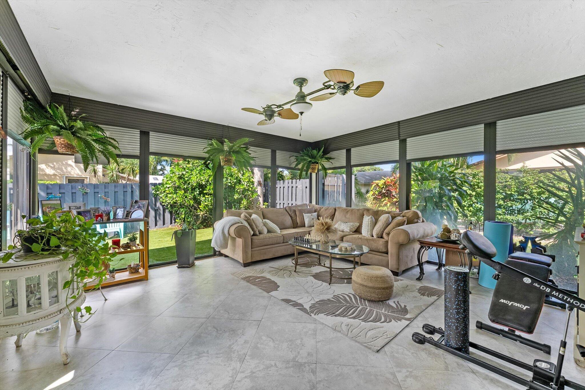 819 NW 25th Avenue, Delray Beach, FL 33445, Delray Beach - Photo 4