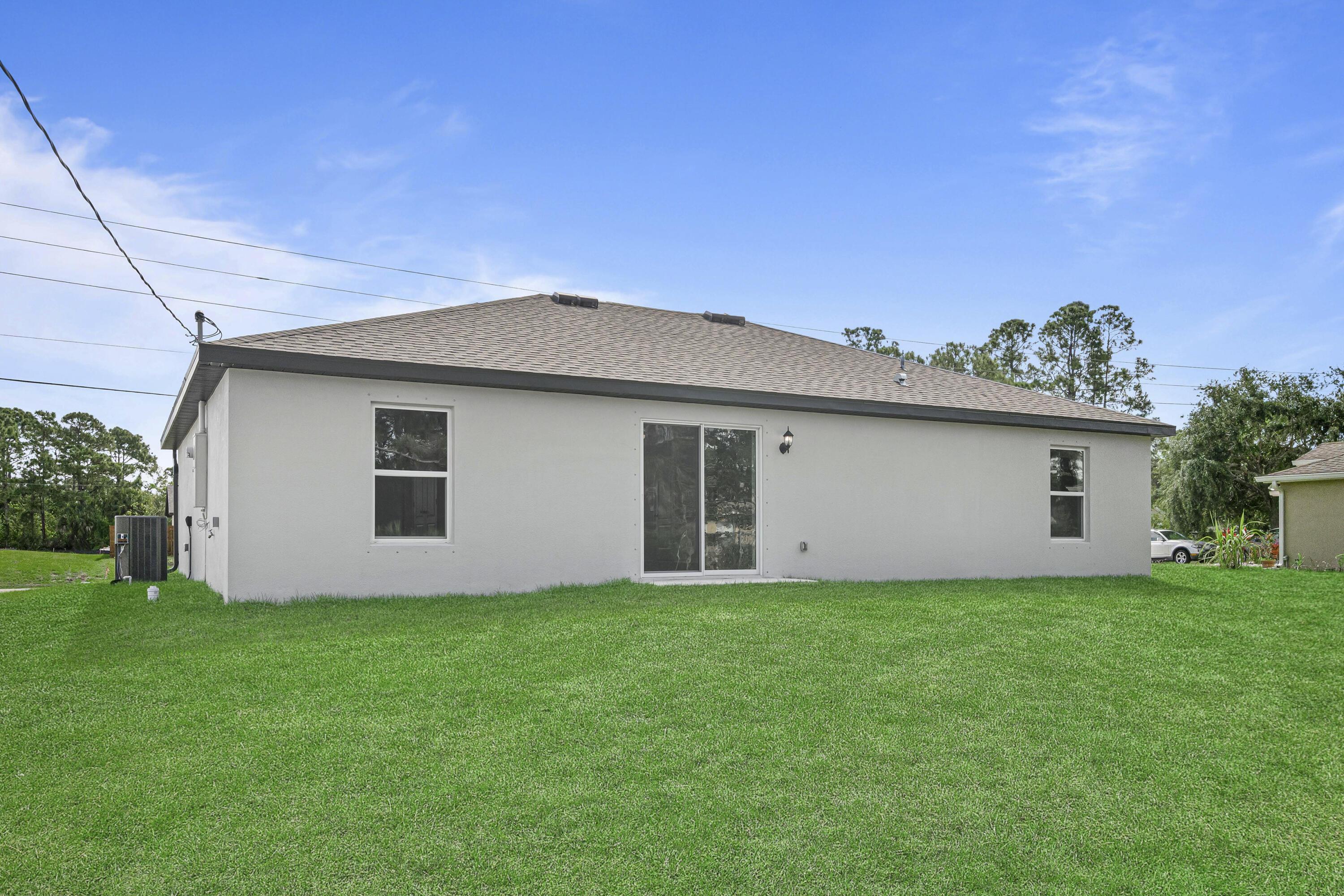 8235 95TH Avenue, Vero Beach, FL 32967, Vero Beach - Photo 3