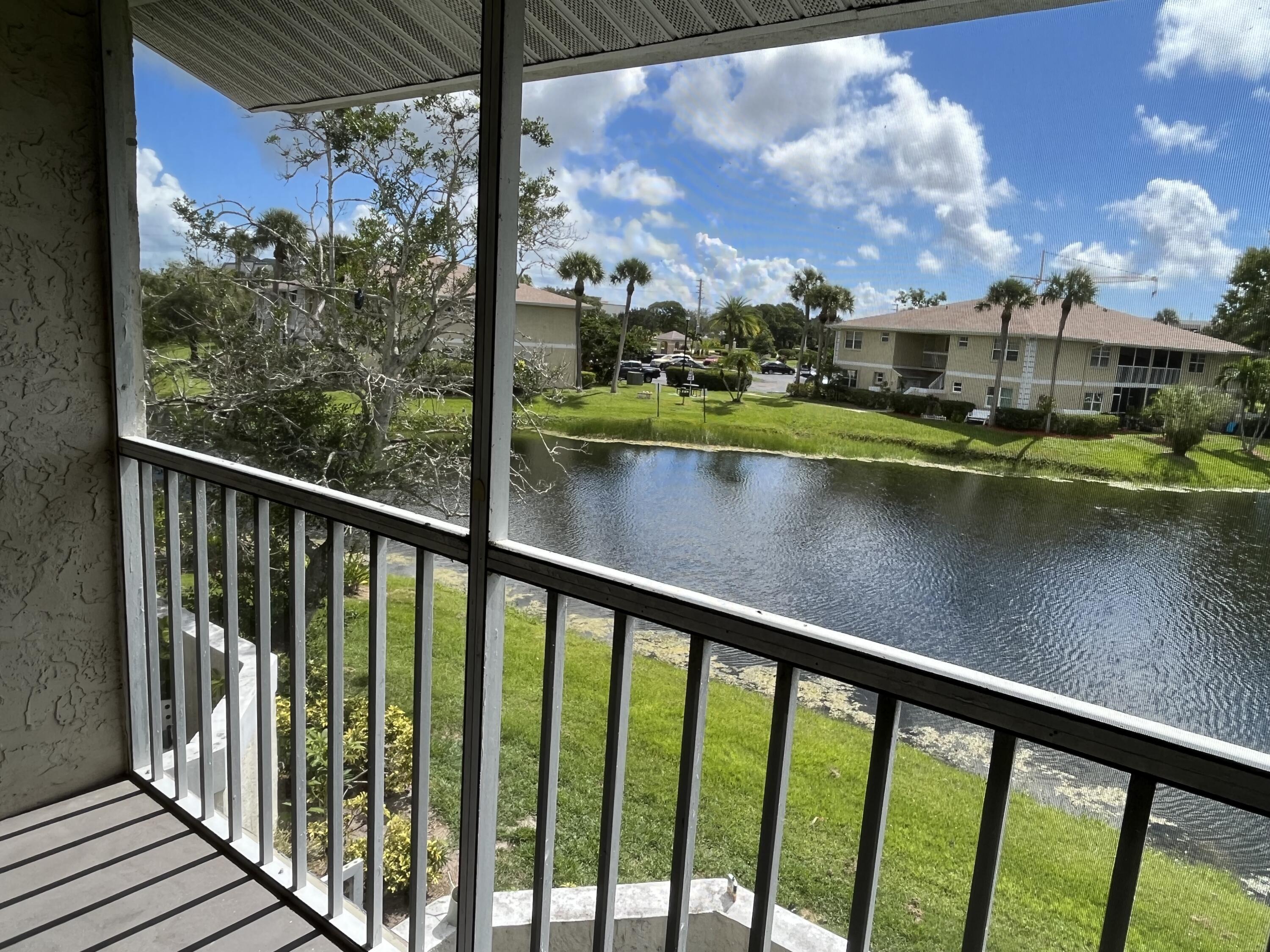 R-1531 SE Royal Green Circle R-206, Port St. Lucie, FL 34952, Port St. Lucie - Photo 3