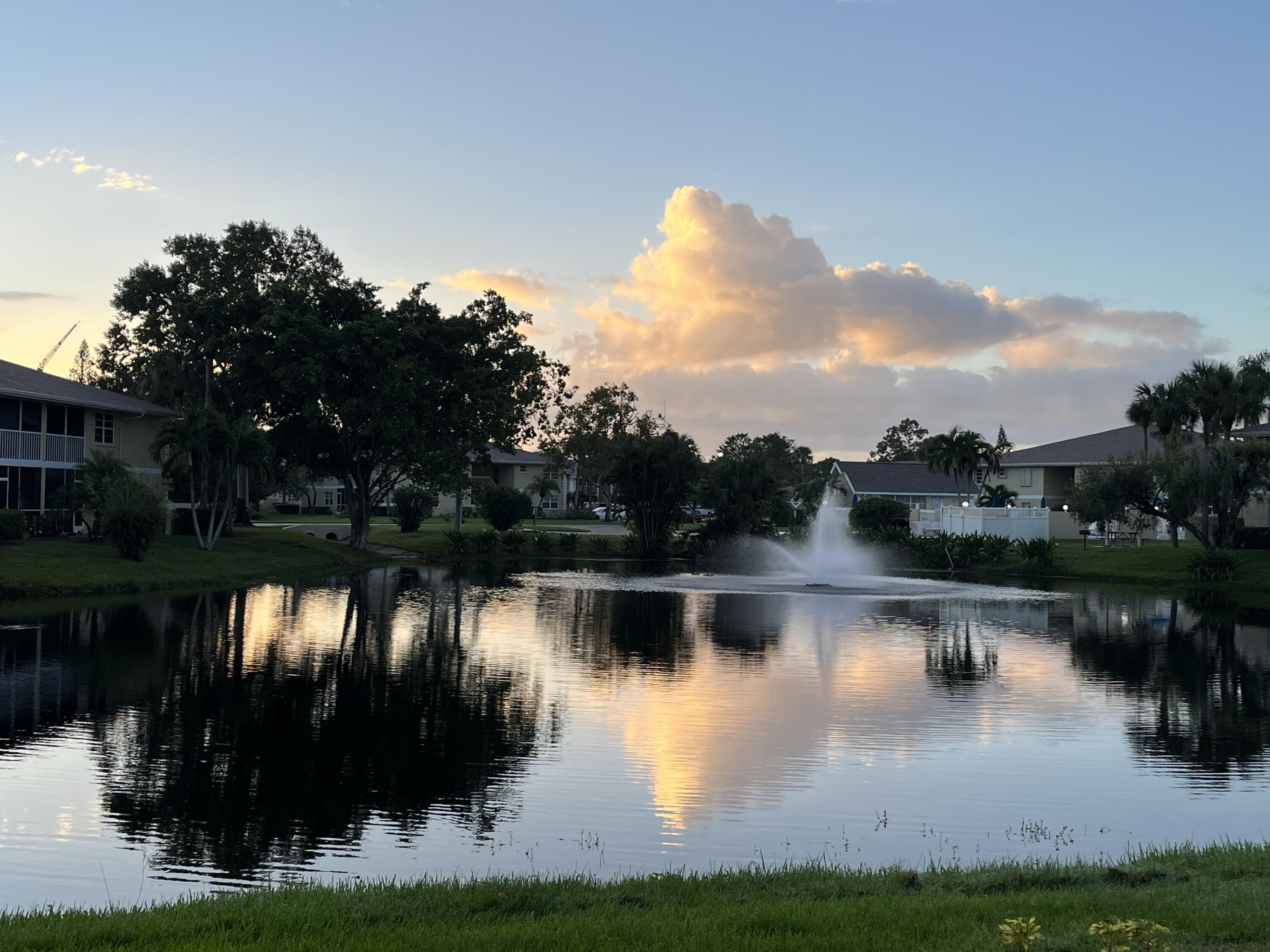 R-1531 SE Royal Green Circle R-206, Port St. Lucie, FL 34952, Port St. Lucie - Photo 2
