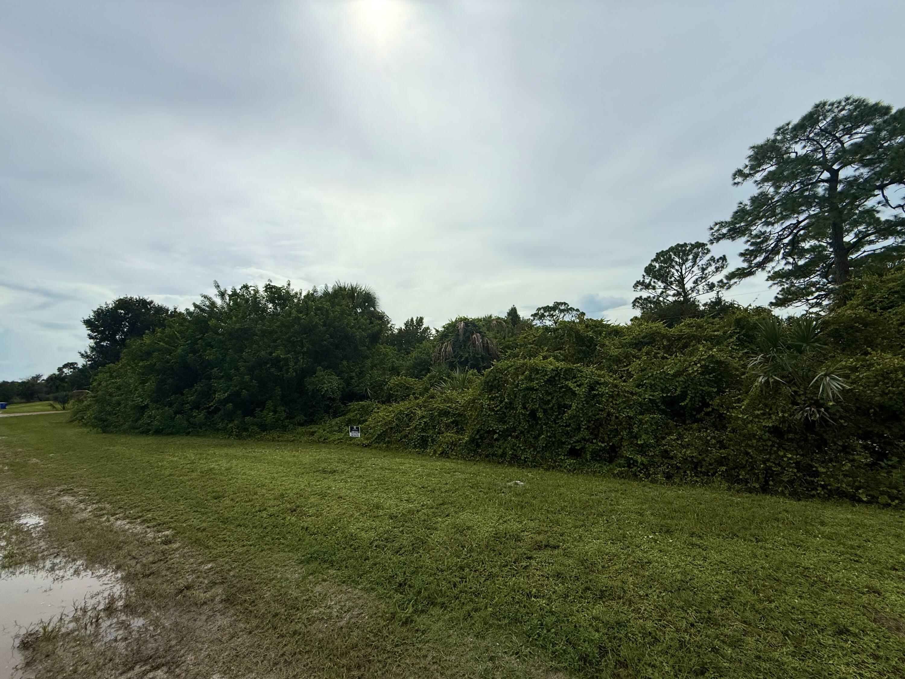2165 94TH Court, Vero Beach, FL 32966, Vero Beach - Photo 3