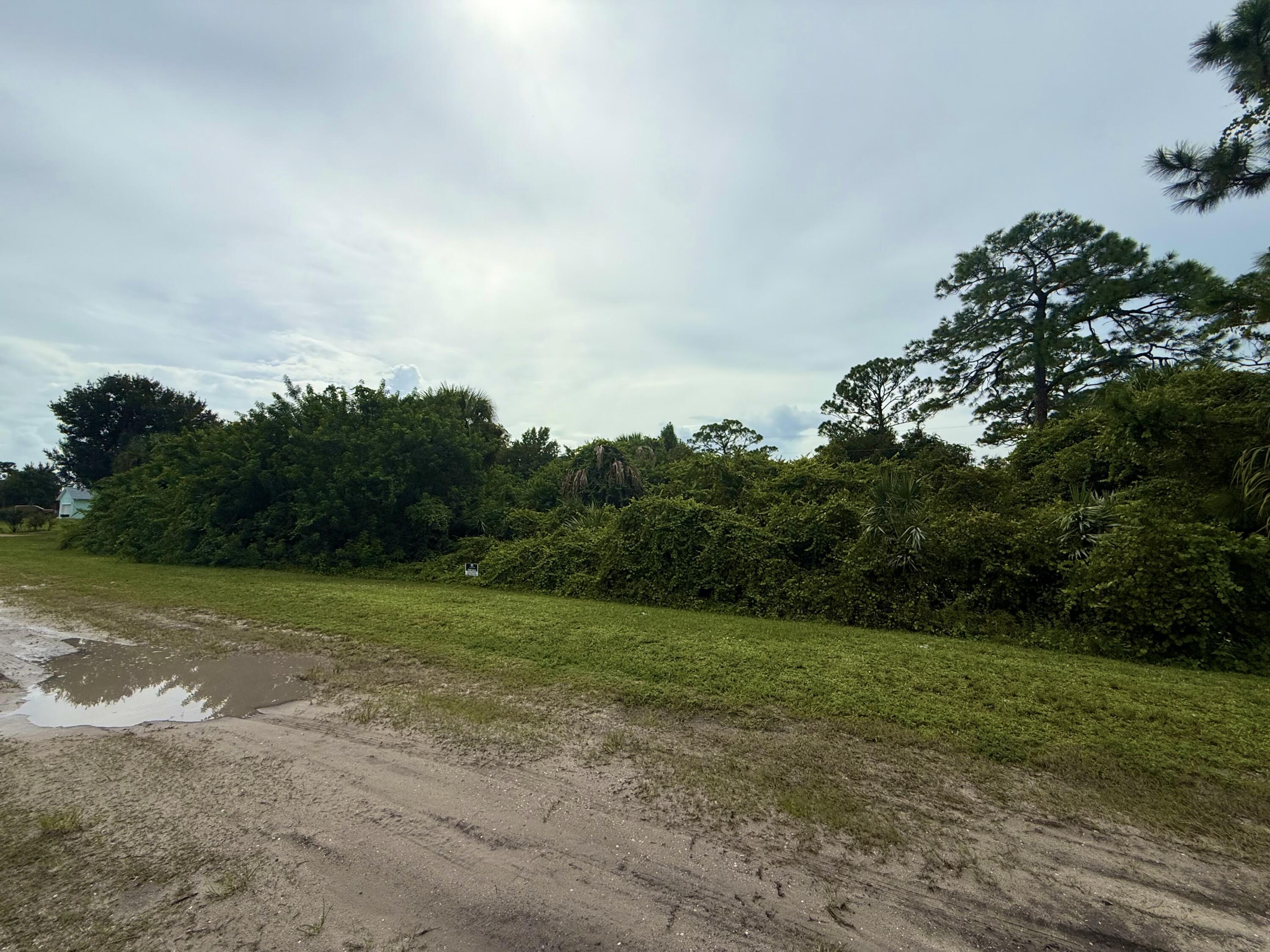2165 94TH Court, Vero Beach, FL 32966, Vero Beach - Photo 5