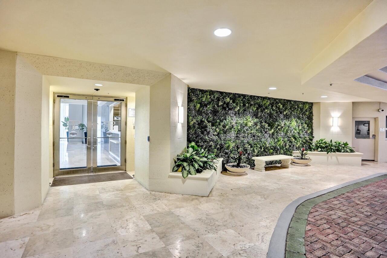 99 SE MIZNER Boulevard 533, Boca Raton, FL 33432, Boca Raton - Photo 5