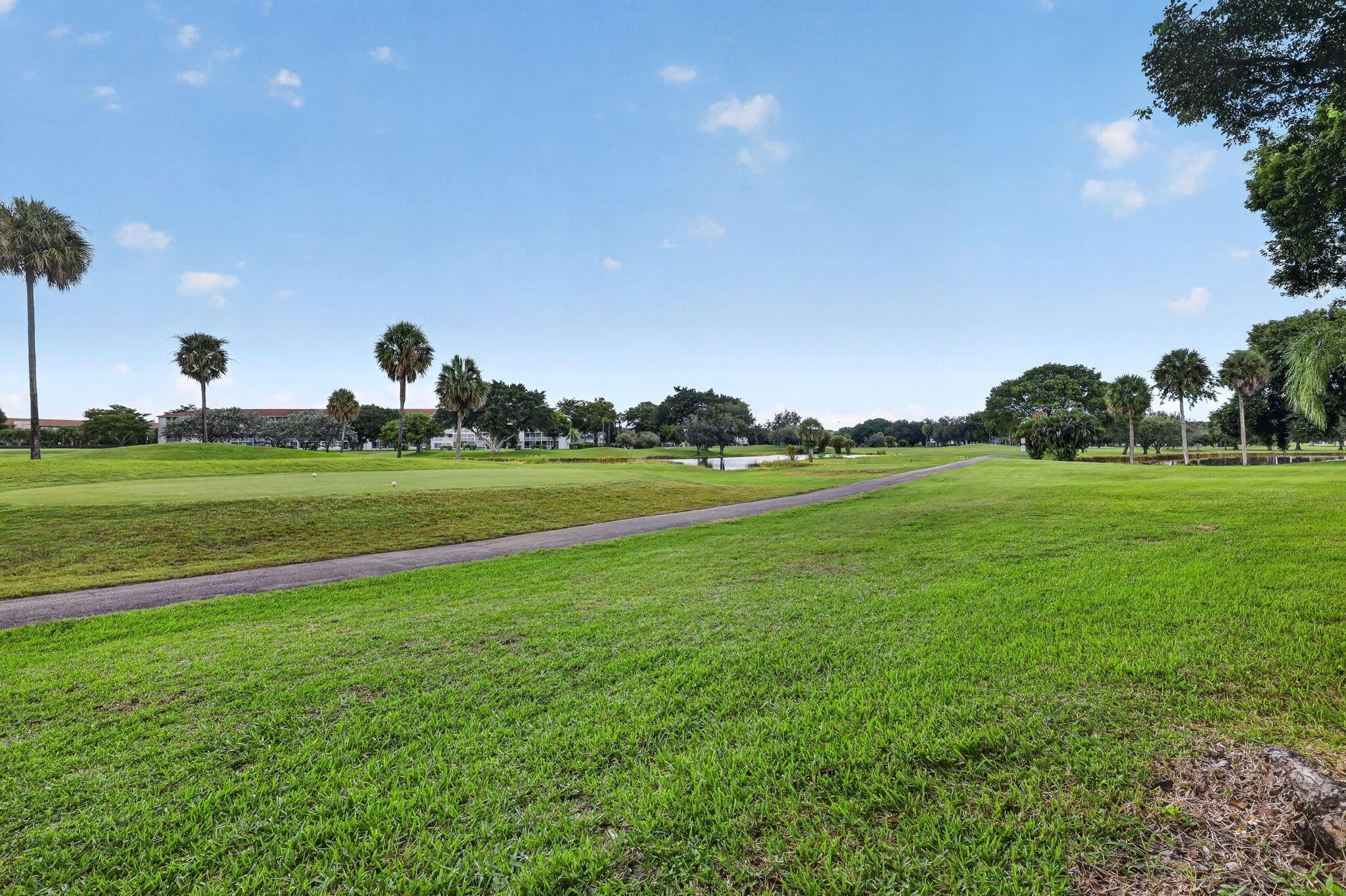 850 SW 133rd Terrace 108 B, Pembroke Pines, FL 33027, Pembroke Pines - Photo 3
