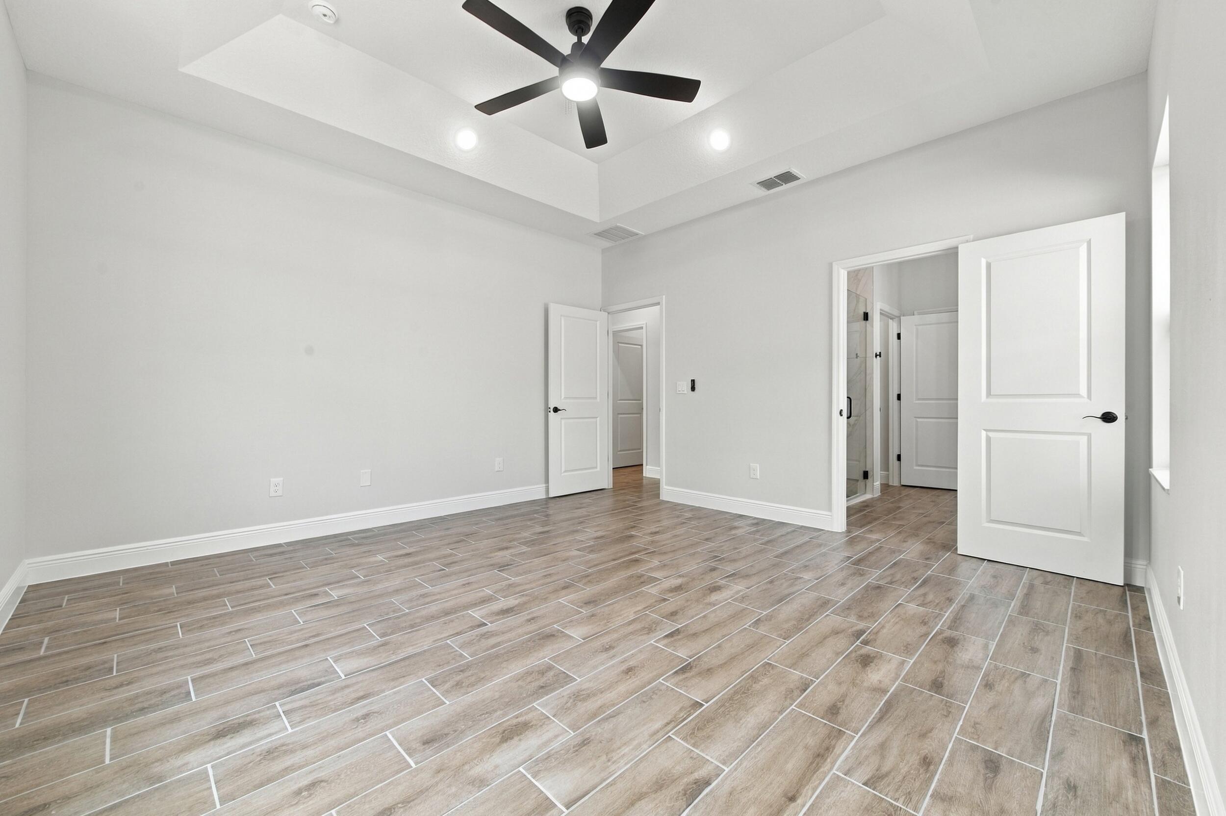 7966 104th Avenue, Vero Beach, FL 32967, Vero Beach - Photo 5