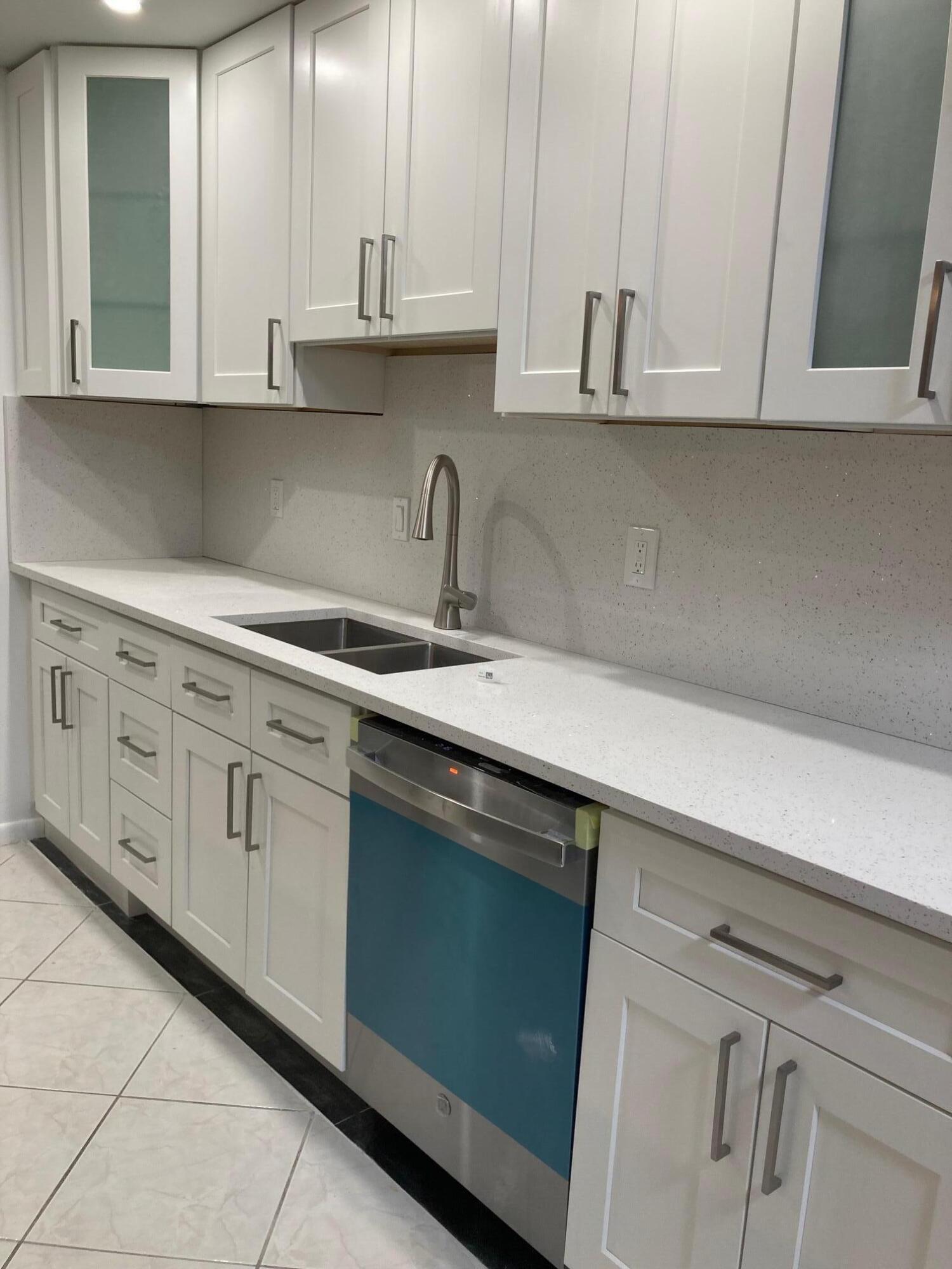 2070 Yarmouth D, Boca Raton, FL 33434, Boca Raton - Photo 3