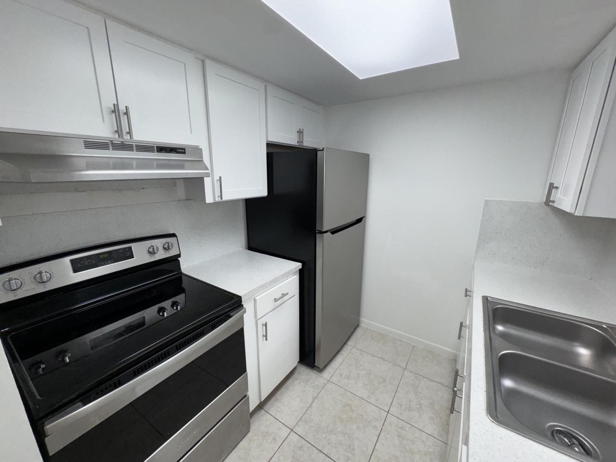 221 SE 3rd Avenue 6, Boynton Beach, FL 33435, Boynton Beach - Photo 5