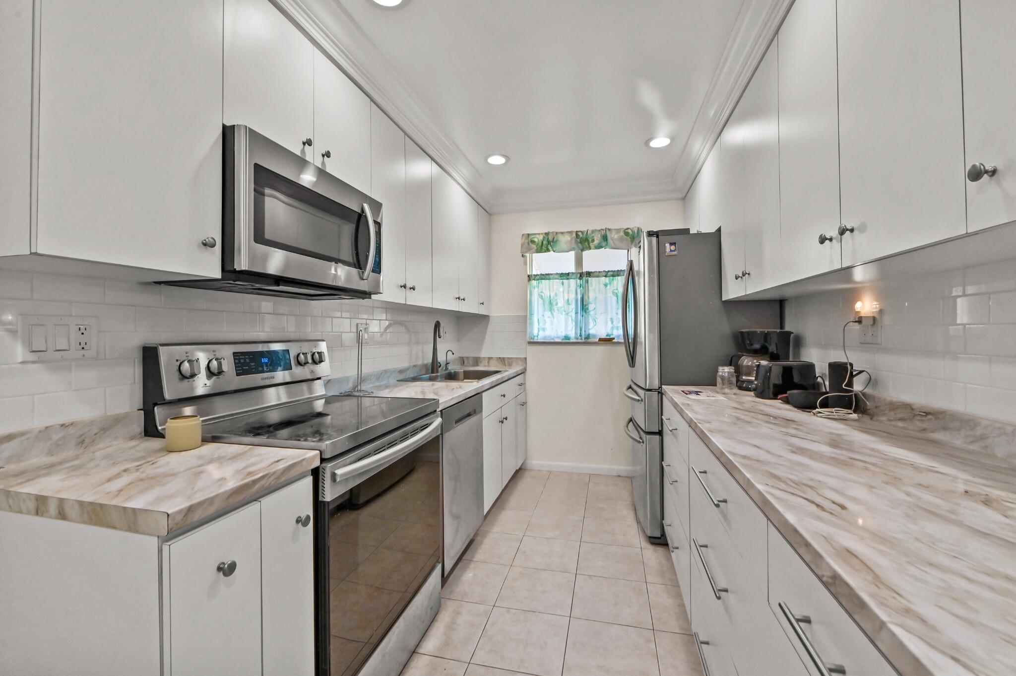 665 High Point Drive C, Delray Beach, FL 33445, Delray Beach - Photo 5