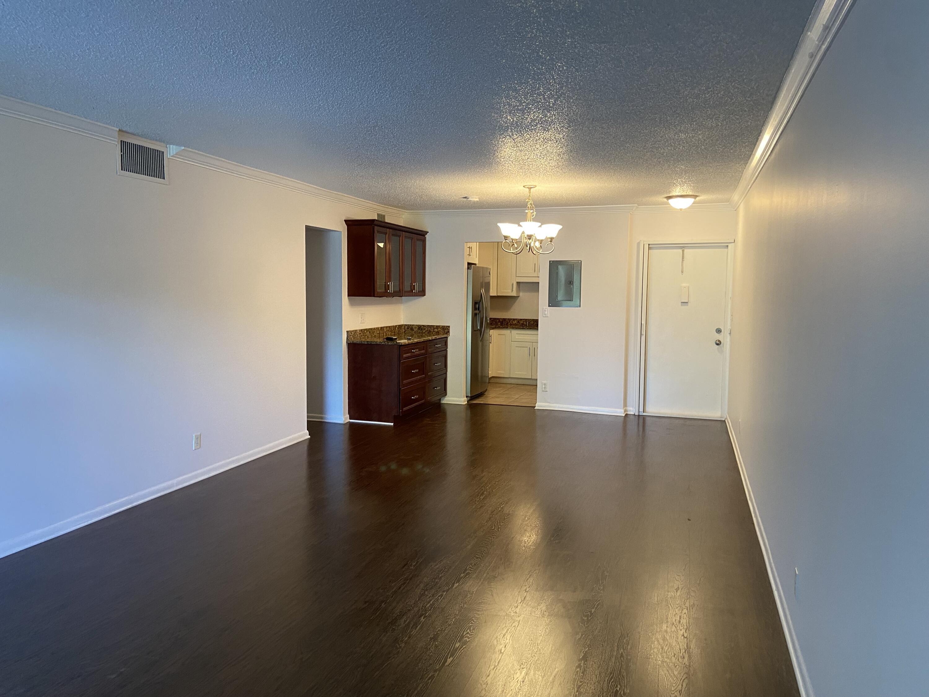 300 Waterway Drive S 105, Lantana, FL 33462, Lantana - Photo 3