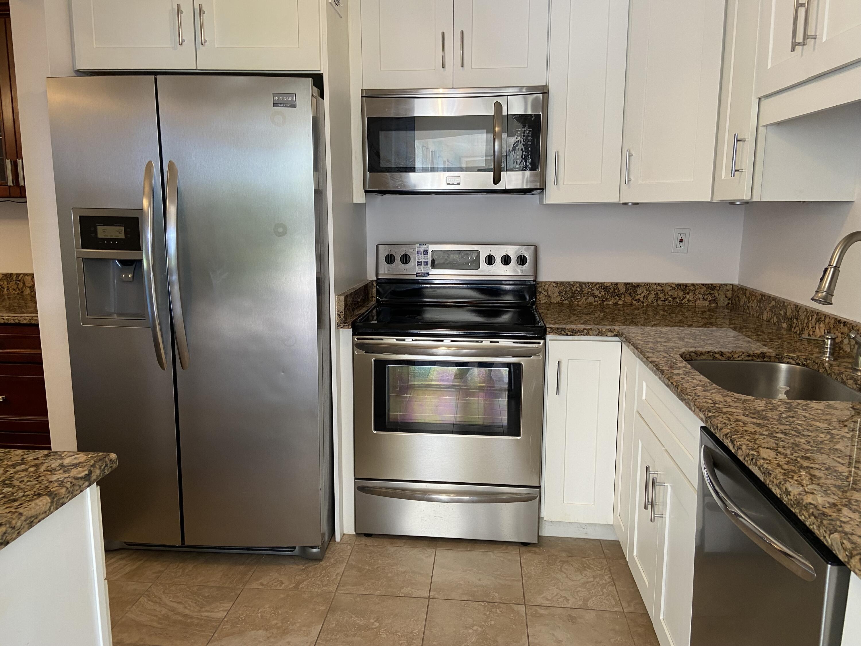 300 Waterway Drive S 105, Lantana, FL 33462, Lantana - Photo 5