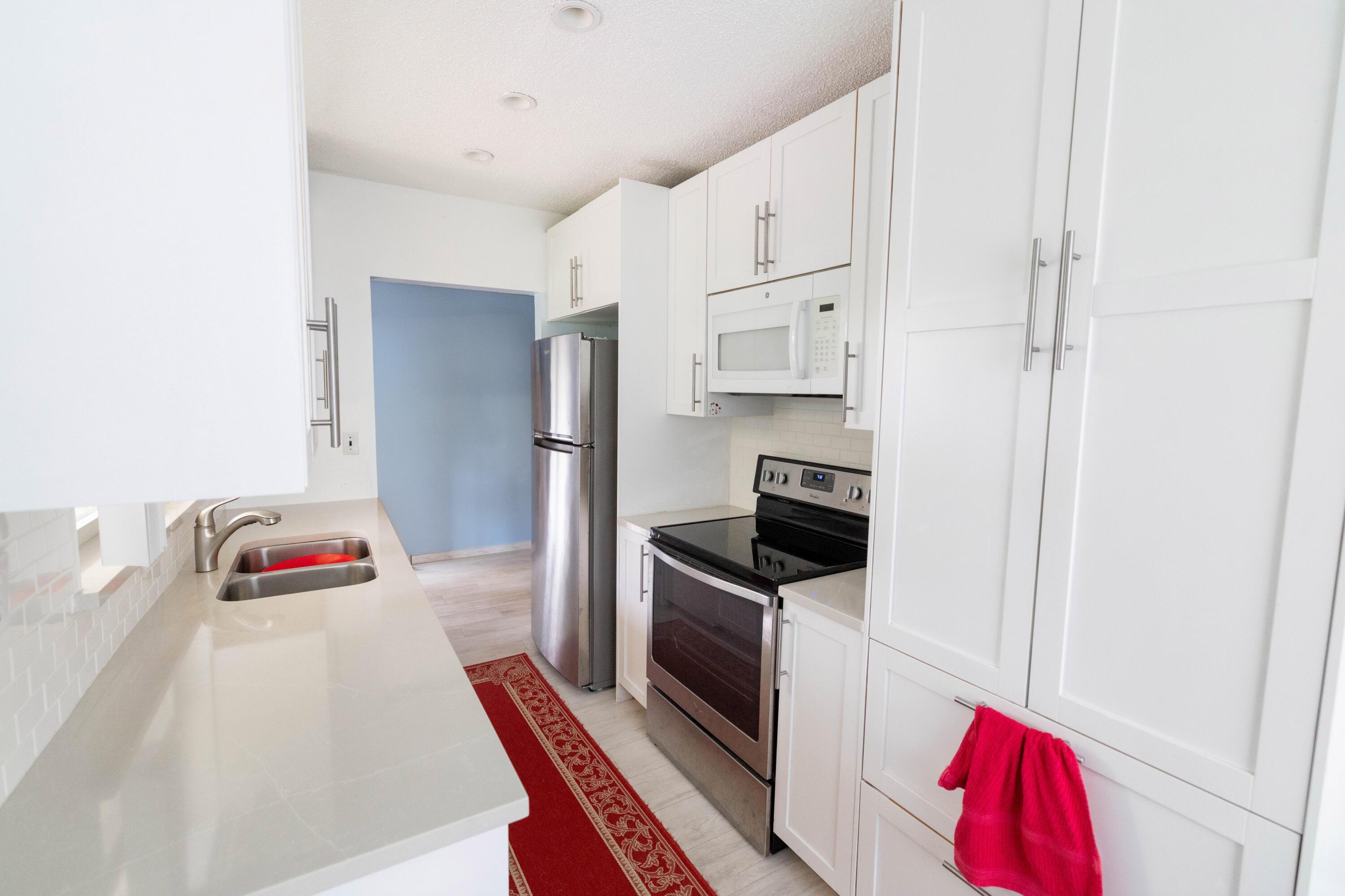 11030 NW 27TH Street, Sunrise, FL 33322, Sunrise - Photo 3
