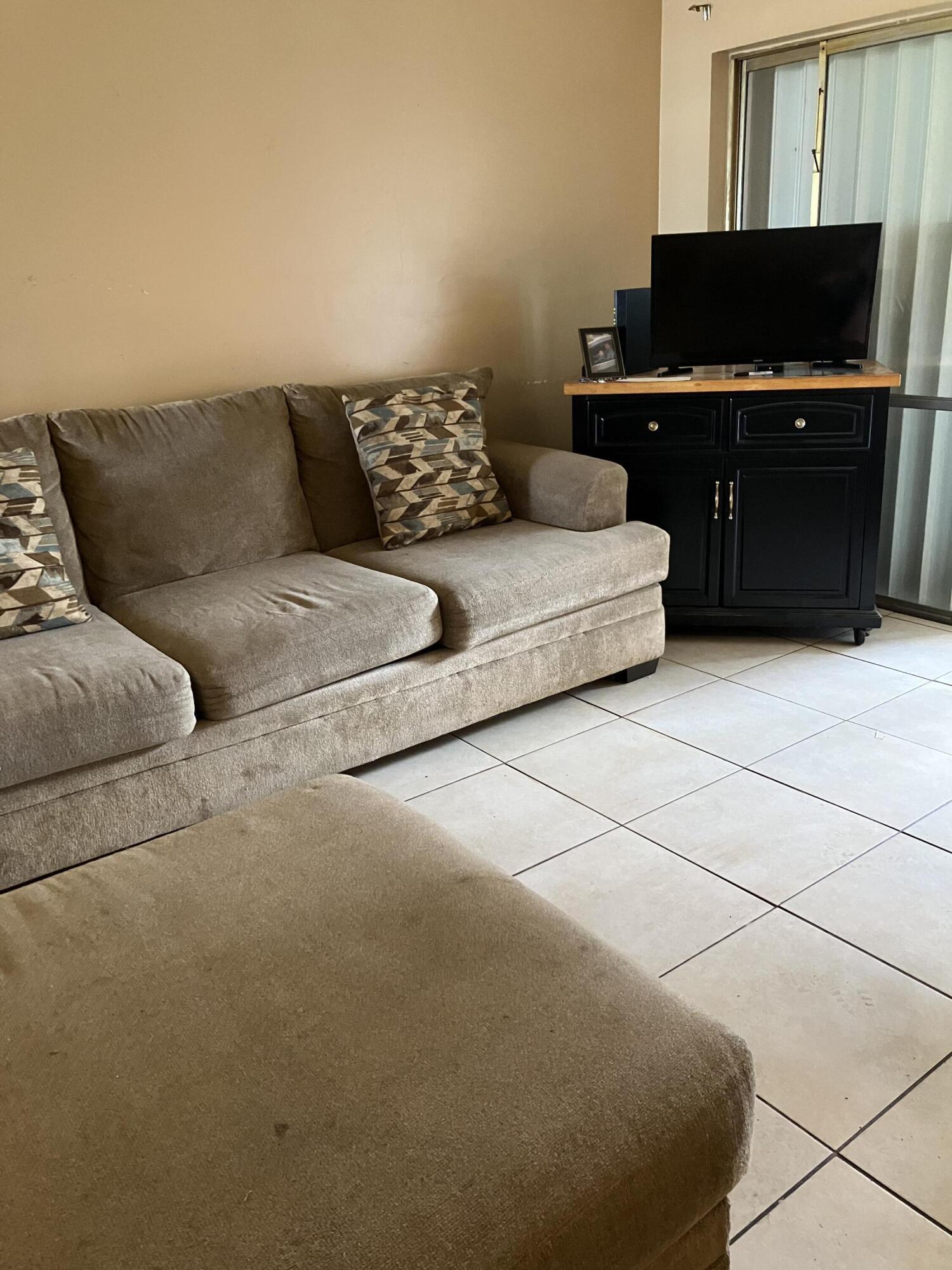 2751 Ashley Drive E G, West Palm Beach, FL 33415, West Palm Beach - Photo 4