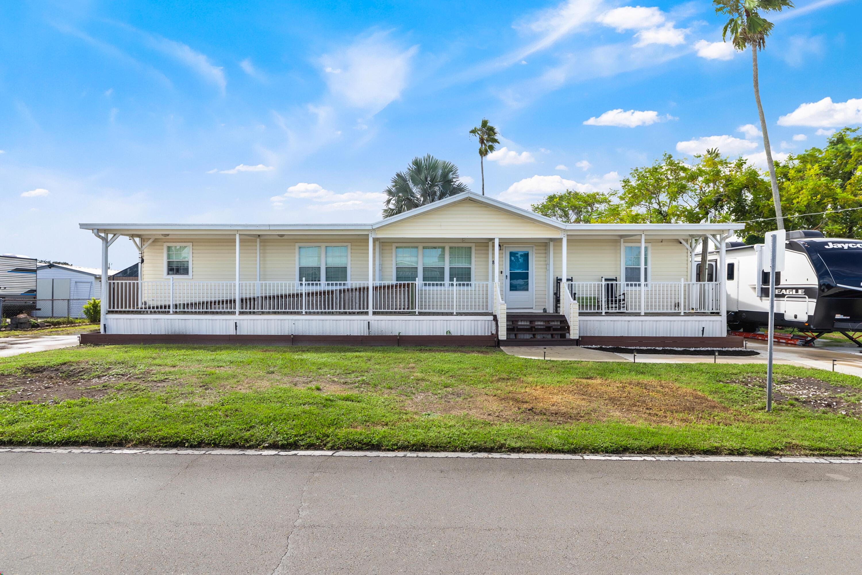 1836 SE 32ND Street, Okeechobee, FL 34974, Okeechobee - Photo 2