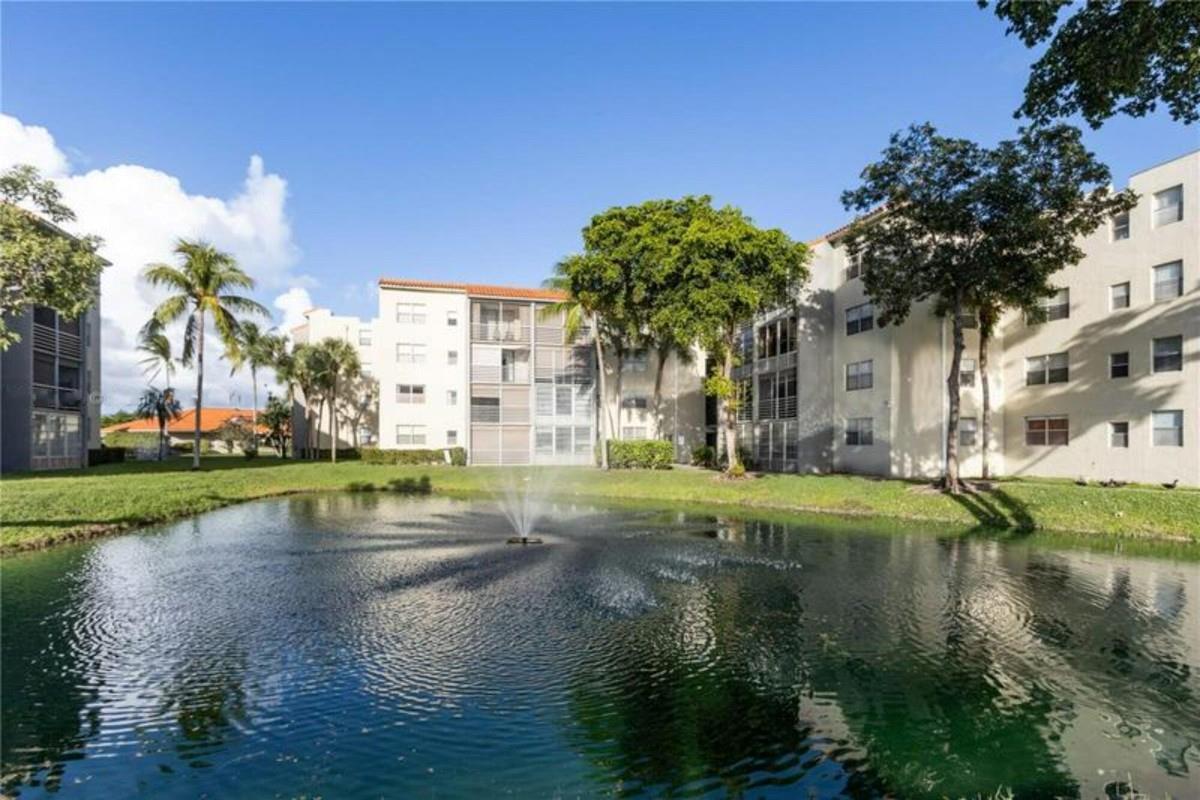 1820 N 81ST Avenue 3316, North Lauderdale, FL 33068, North Lauderdale - Photo 3