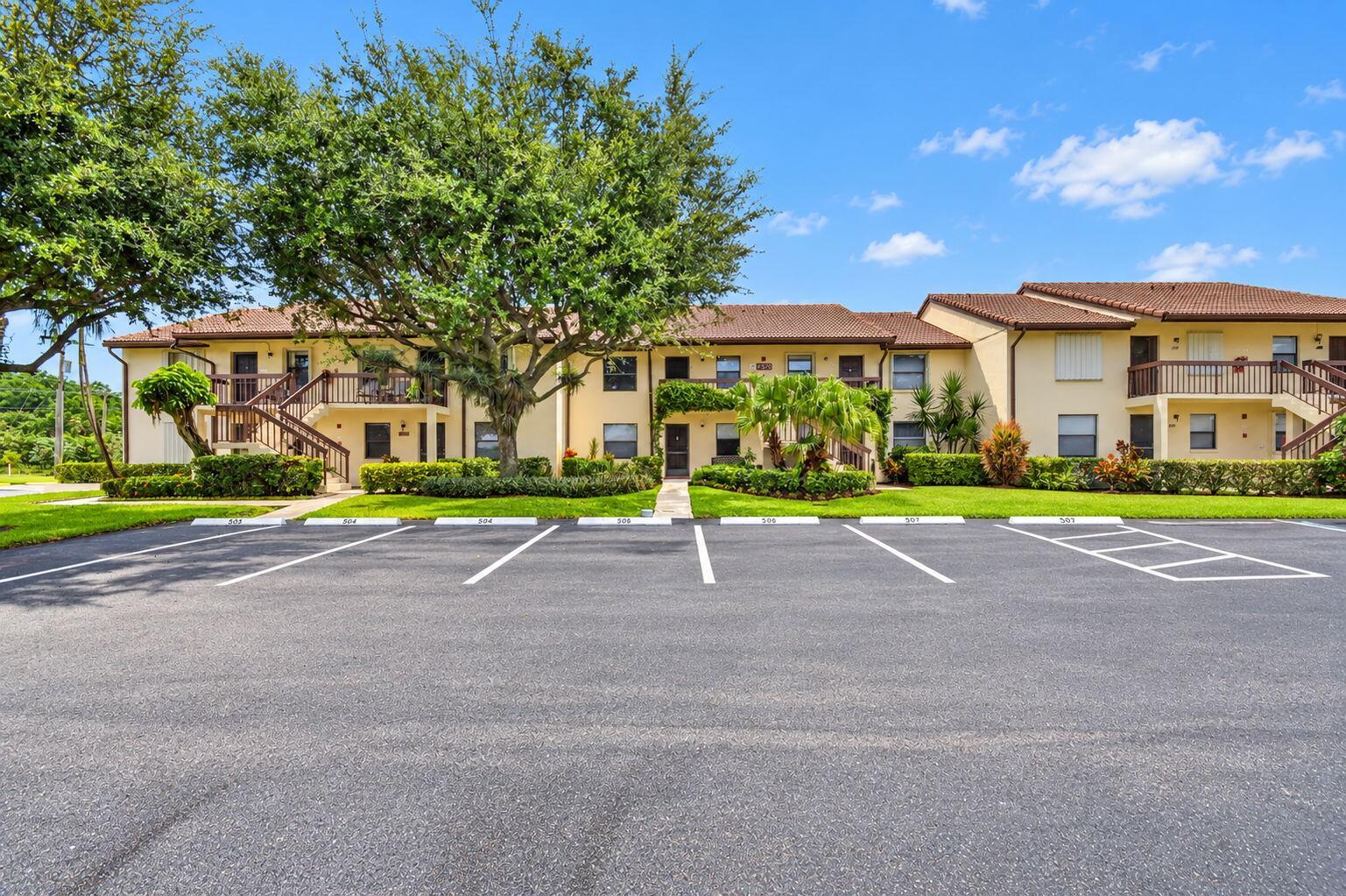 4570 LUCERNE LAKES Boulevard E 203, Lake Worth, FL 33467, Lake Worth - Photo 3