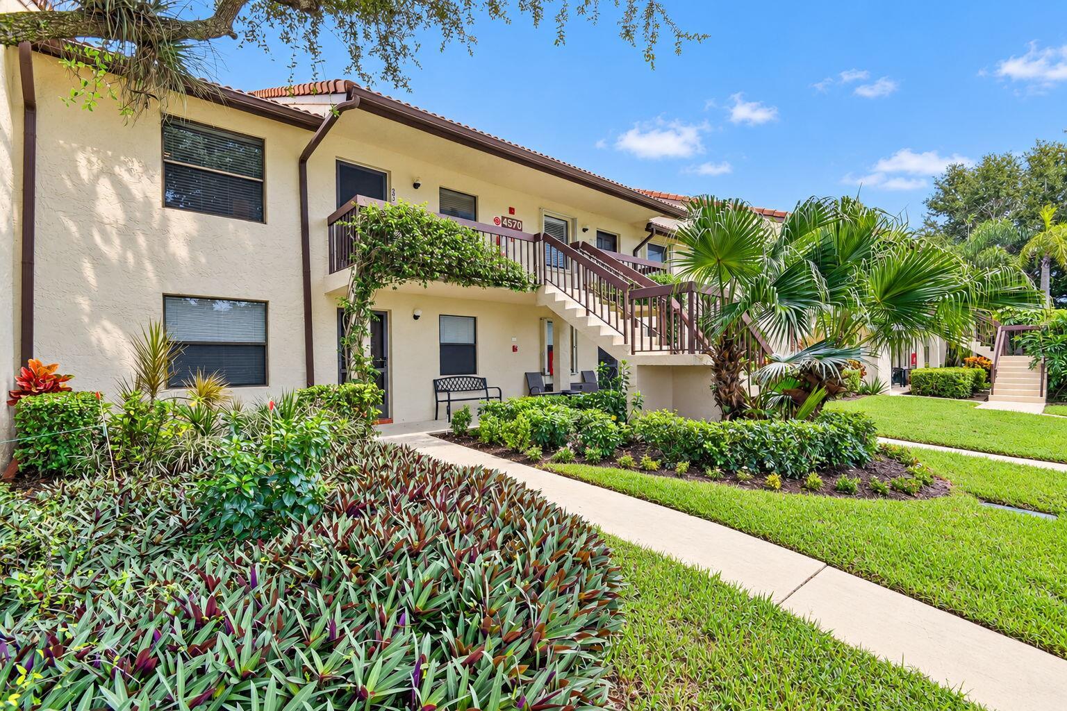 4570 LUCERNE LAKES Boulevard E 203, Lake Worth, FL 33467, Lake Worth - Photo 4