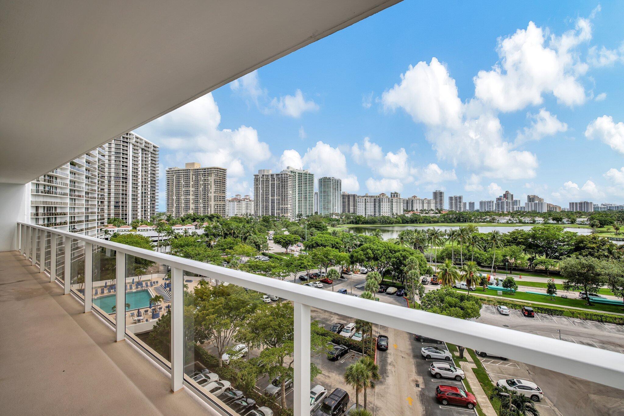 3701 N COUNTRY CLUB Drive 907, Aventura, FL 33180, Aventura - Photo 2